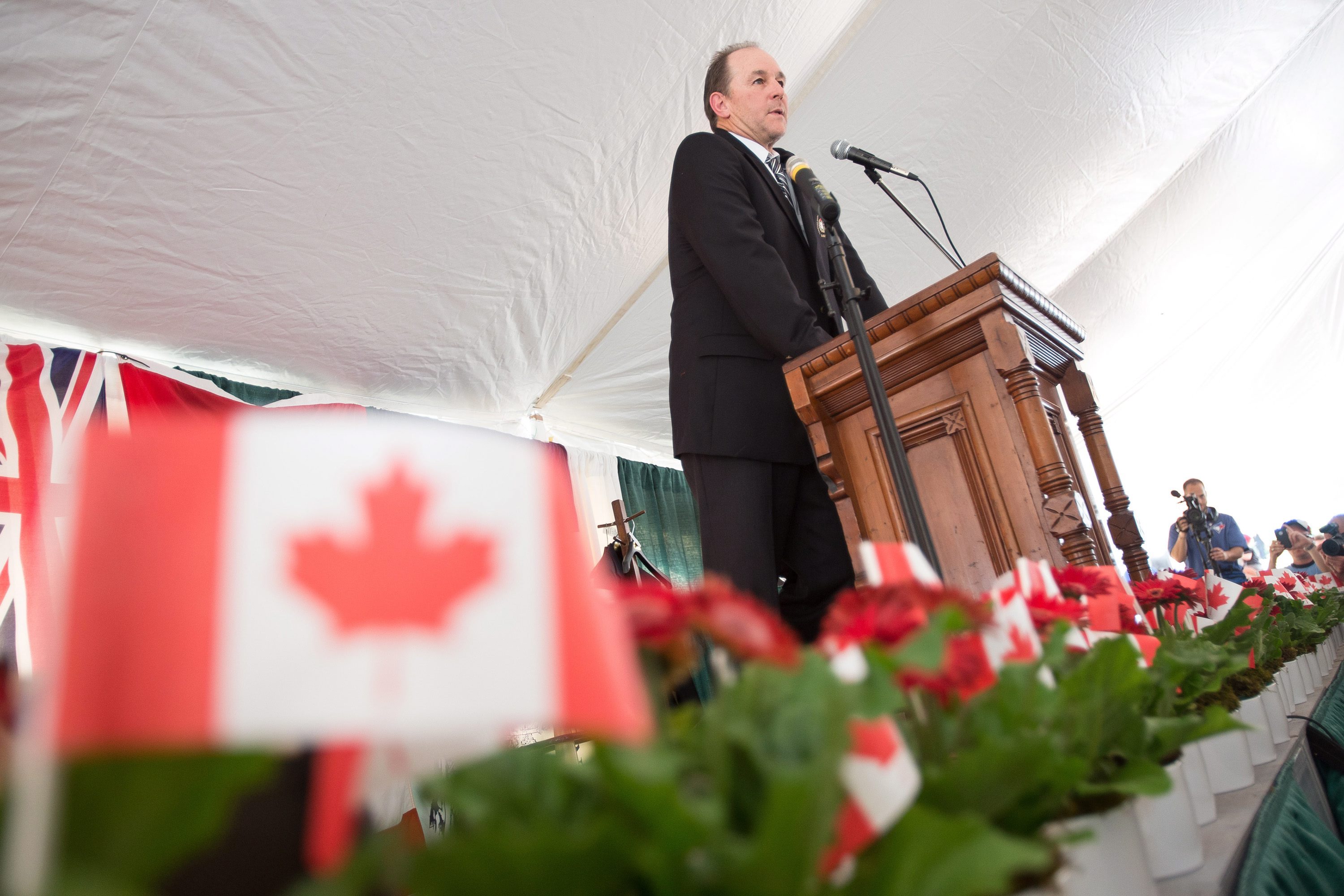 Wallach inducted into Canadian Baseball Hall