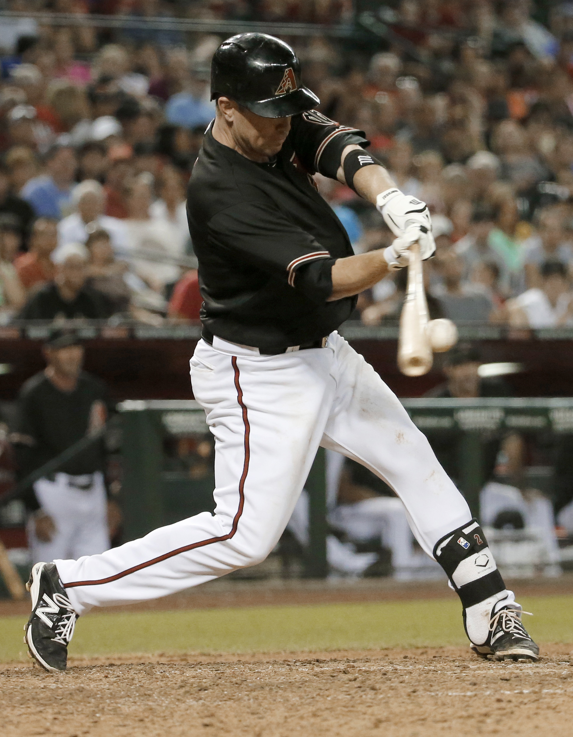 Colvin's 3 RBIs help Giants snap 6-game skid