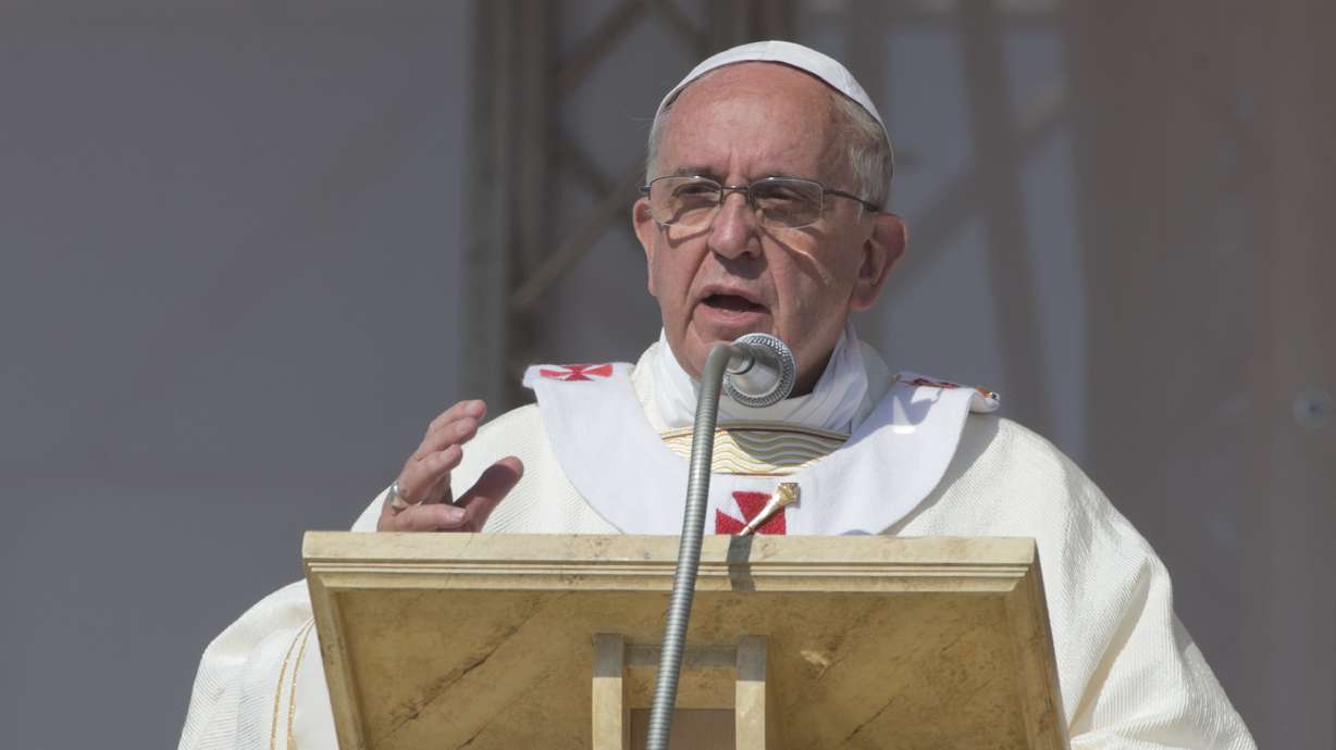 Pope seeks an end to all kinds of torture