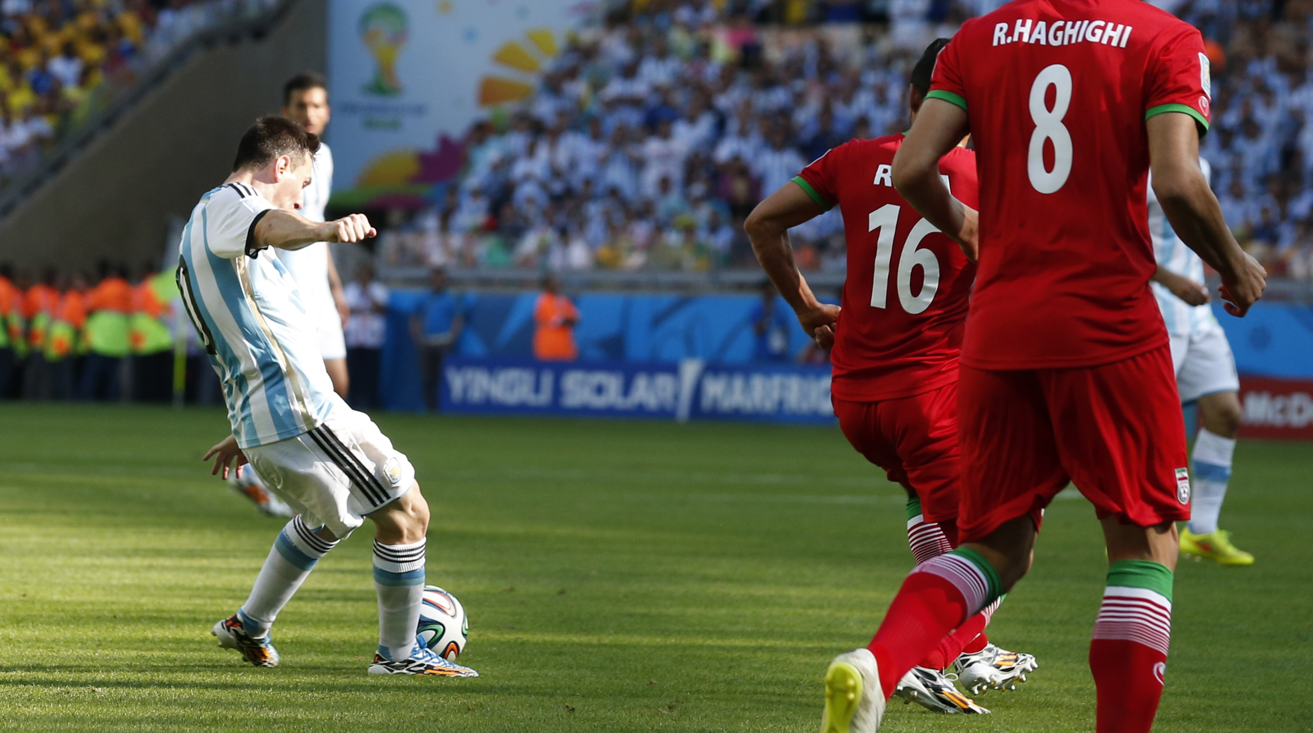 Argentina's only sparkle: Messi's left foot