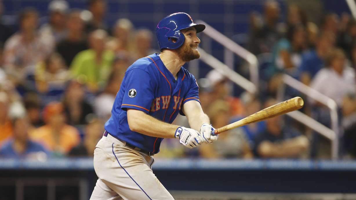 Mets tie season high with 17 hits, beat Miami 11-5
