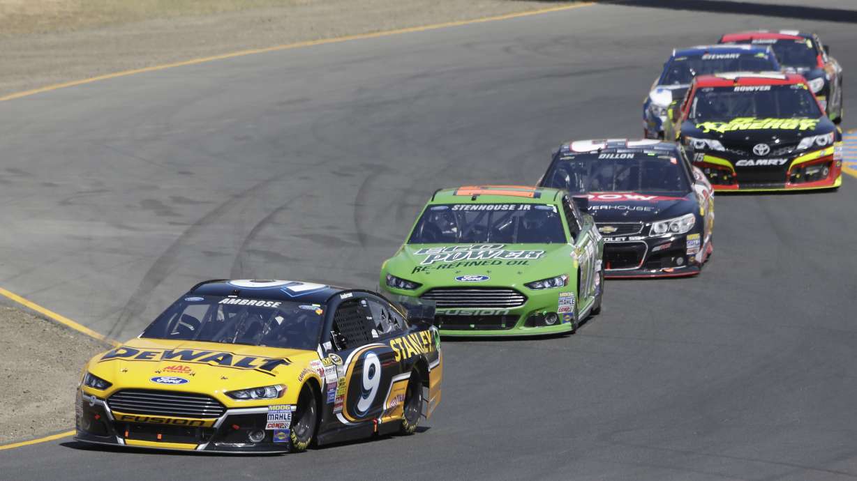 Carl Edwards race to 1st career road course win
