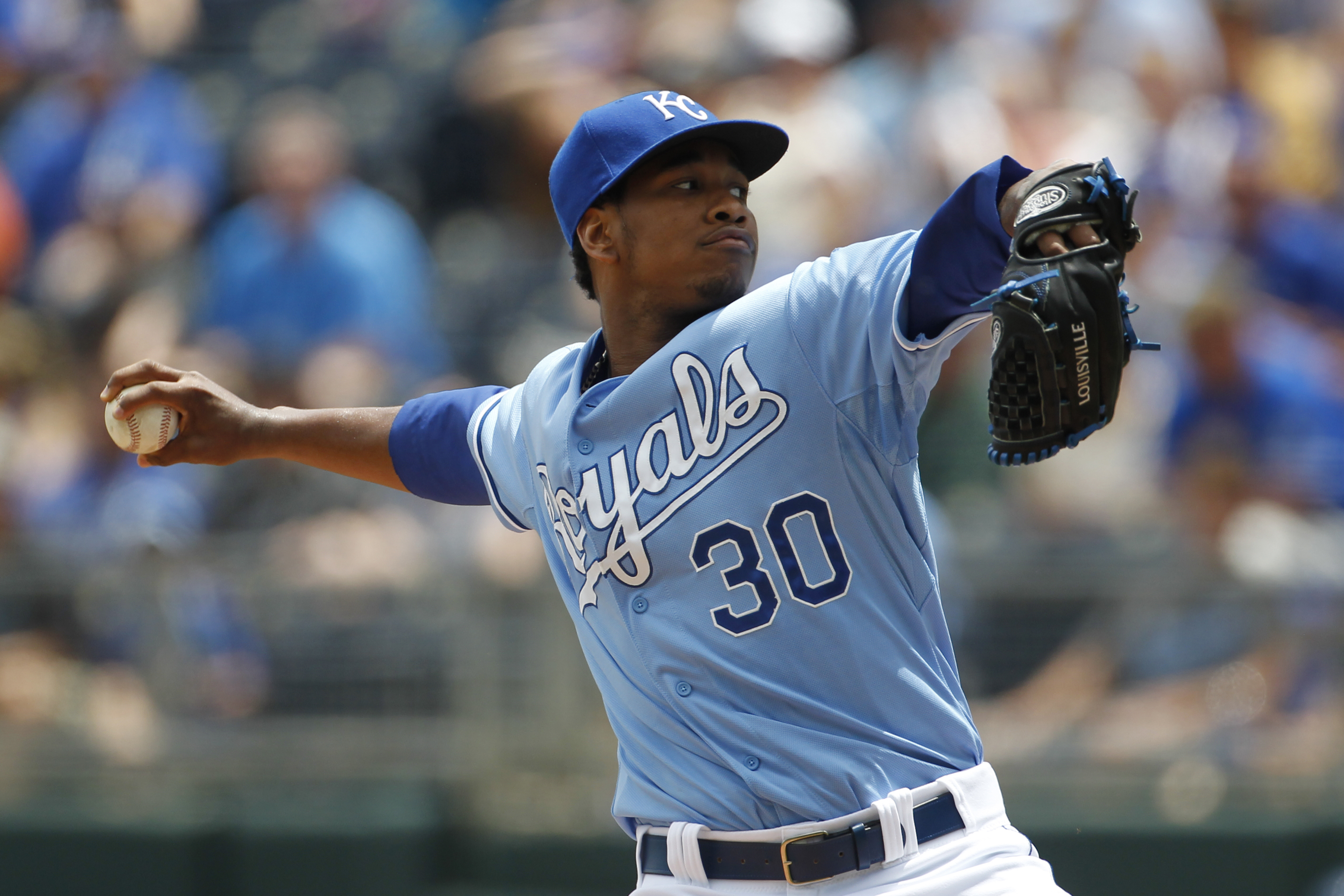 Royals swept by Mariners, now face Dodgers aces