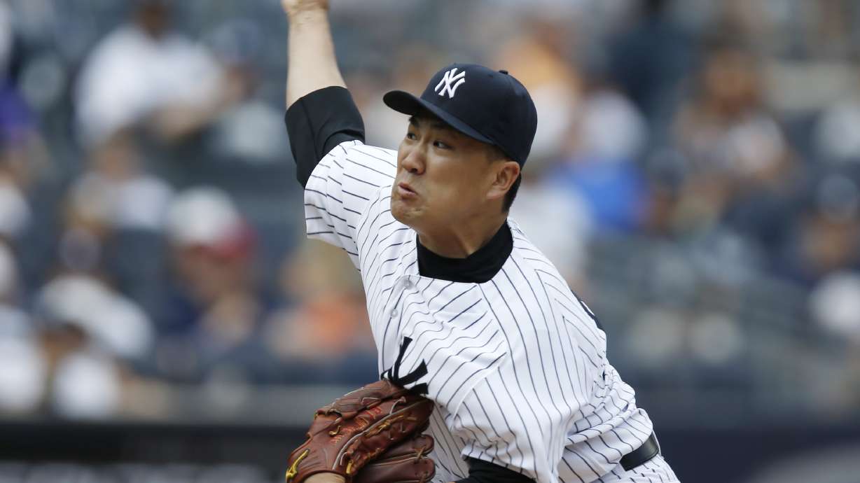 Tanaka takes 2nd loss, O's spoil Old-Timers' Day
