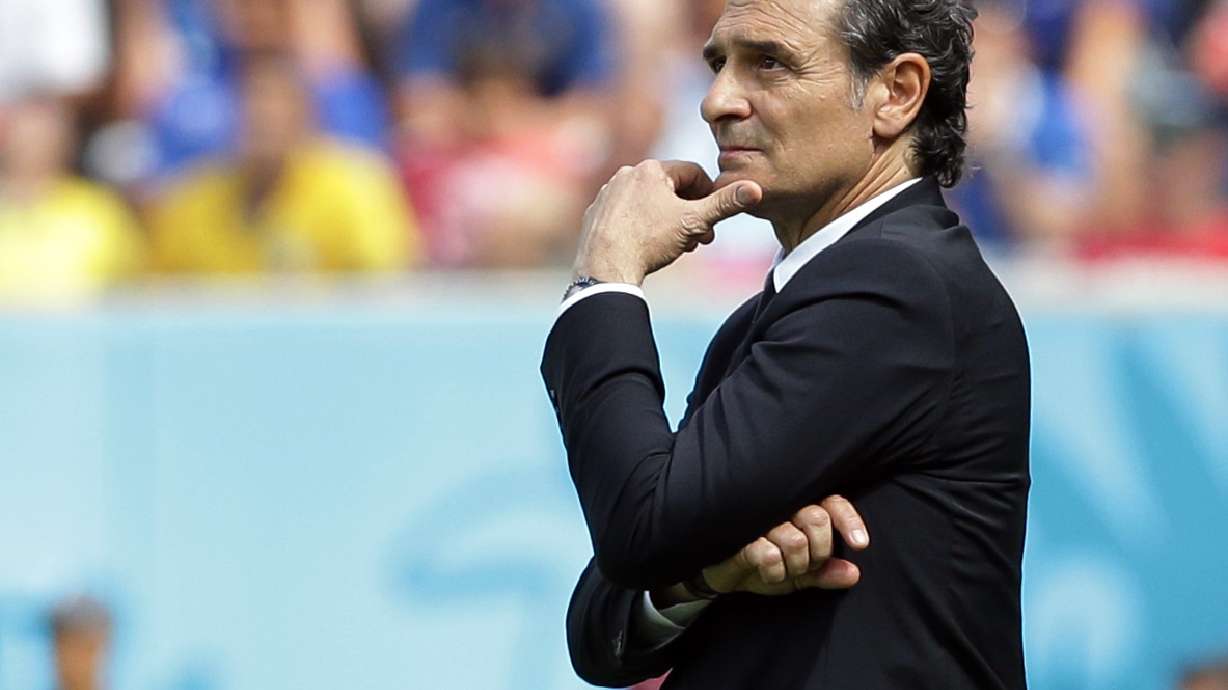 World Cup coaches have drastically varying styles