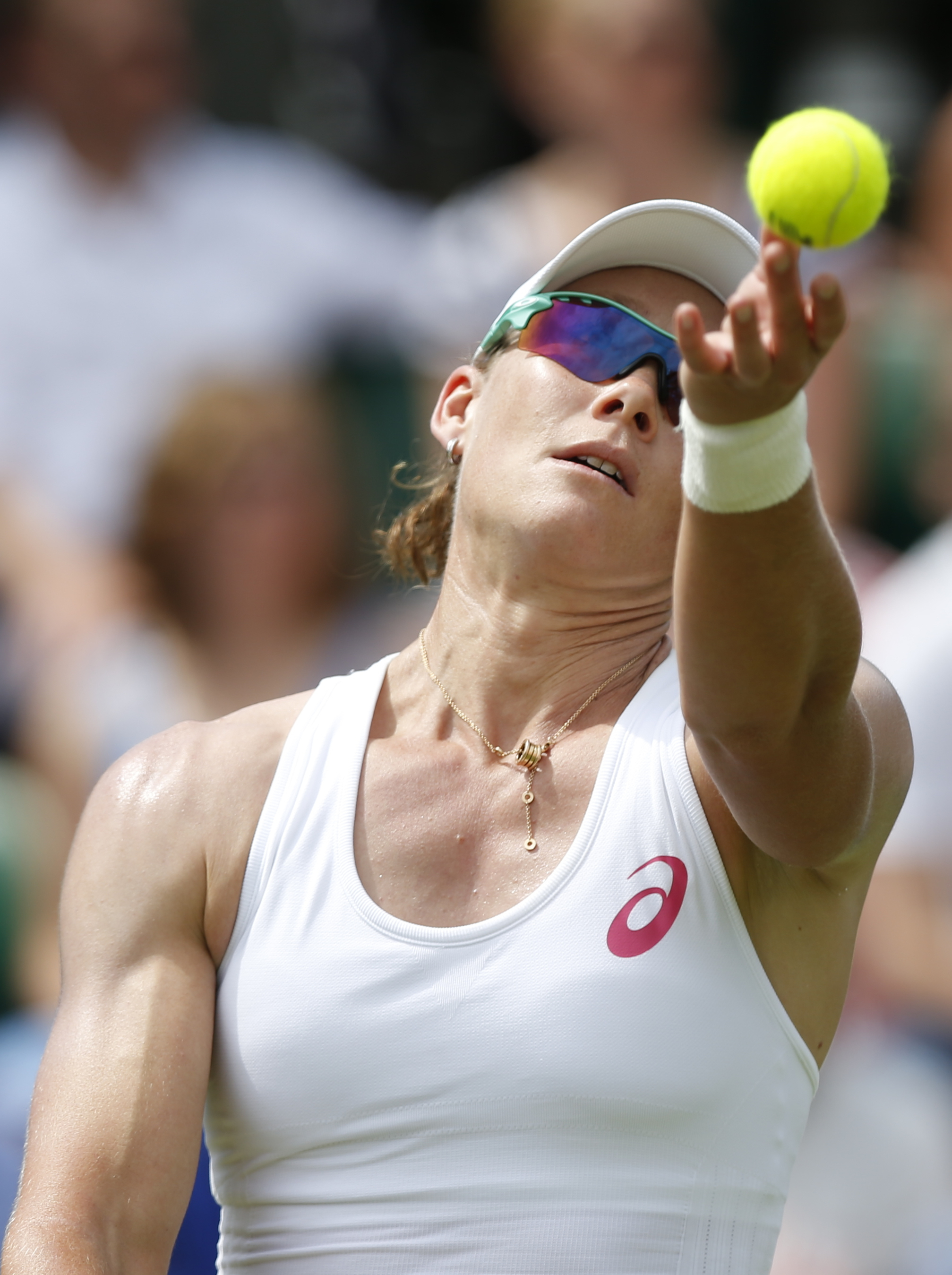 Stosur loses in 1st round at Wimbledon