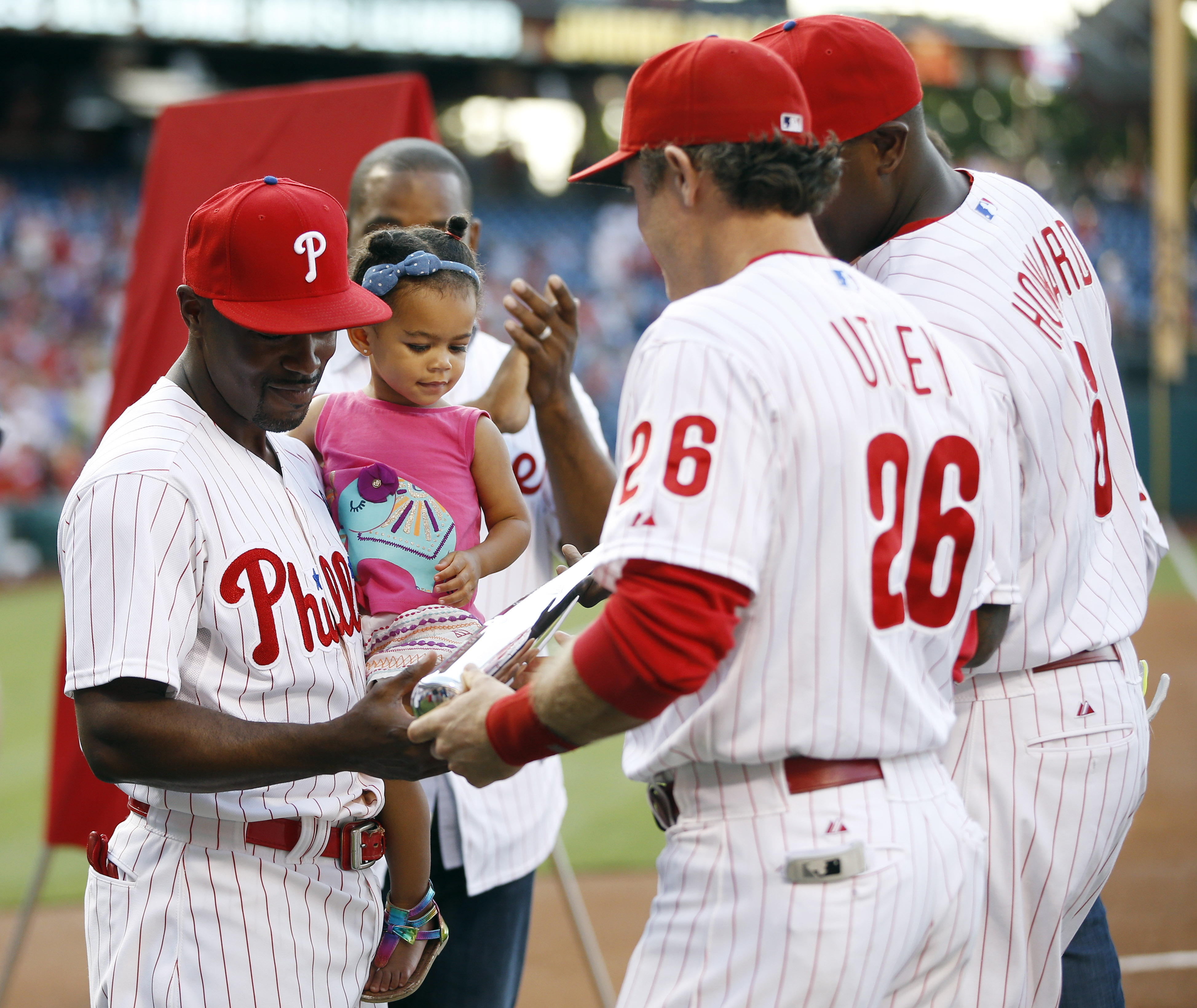 Phillies' bats silent again in loss to Marlins