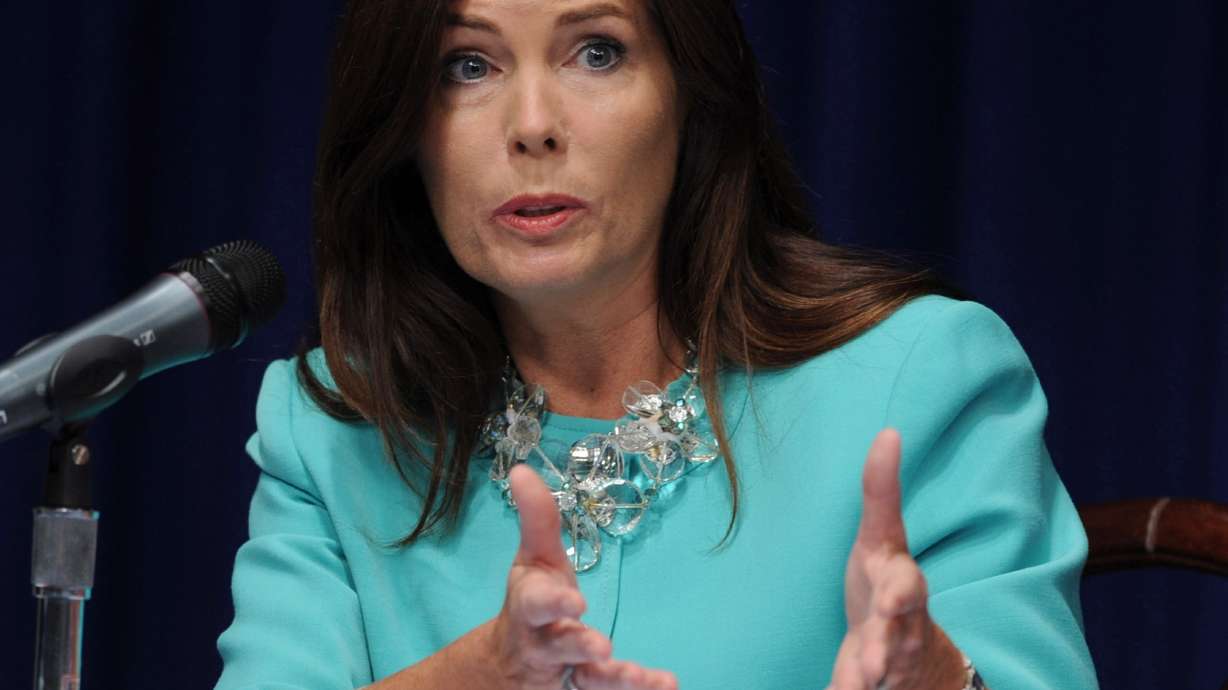 Report shows prosecutor pushing Sandusky charges