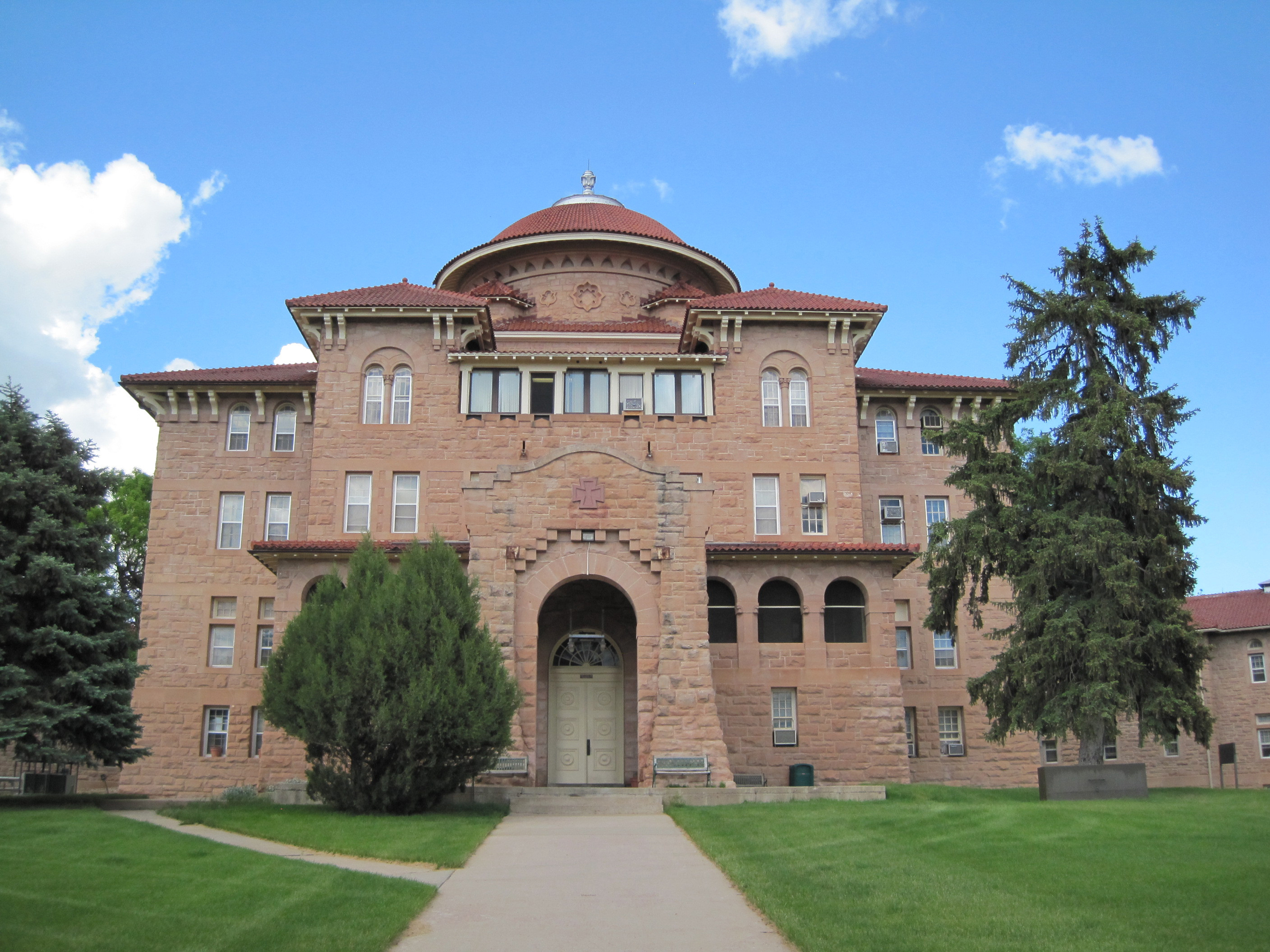 Hot Springs hospital an endangered historic place