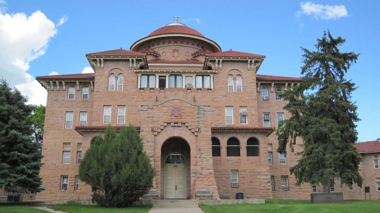Hot Springs hospital an endangered historic place