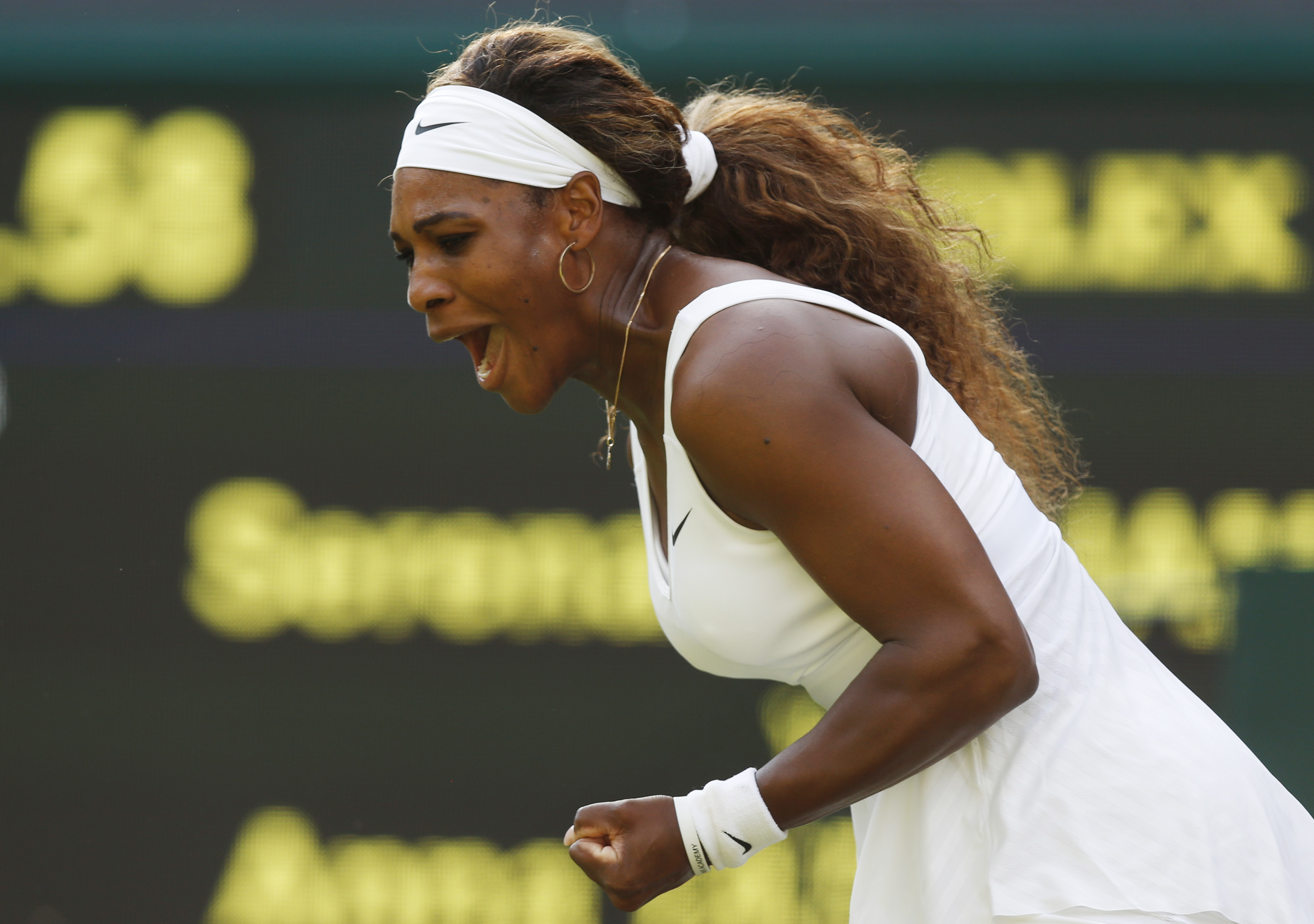 Serena Williams eases into Wimbledon 2nd round
