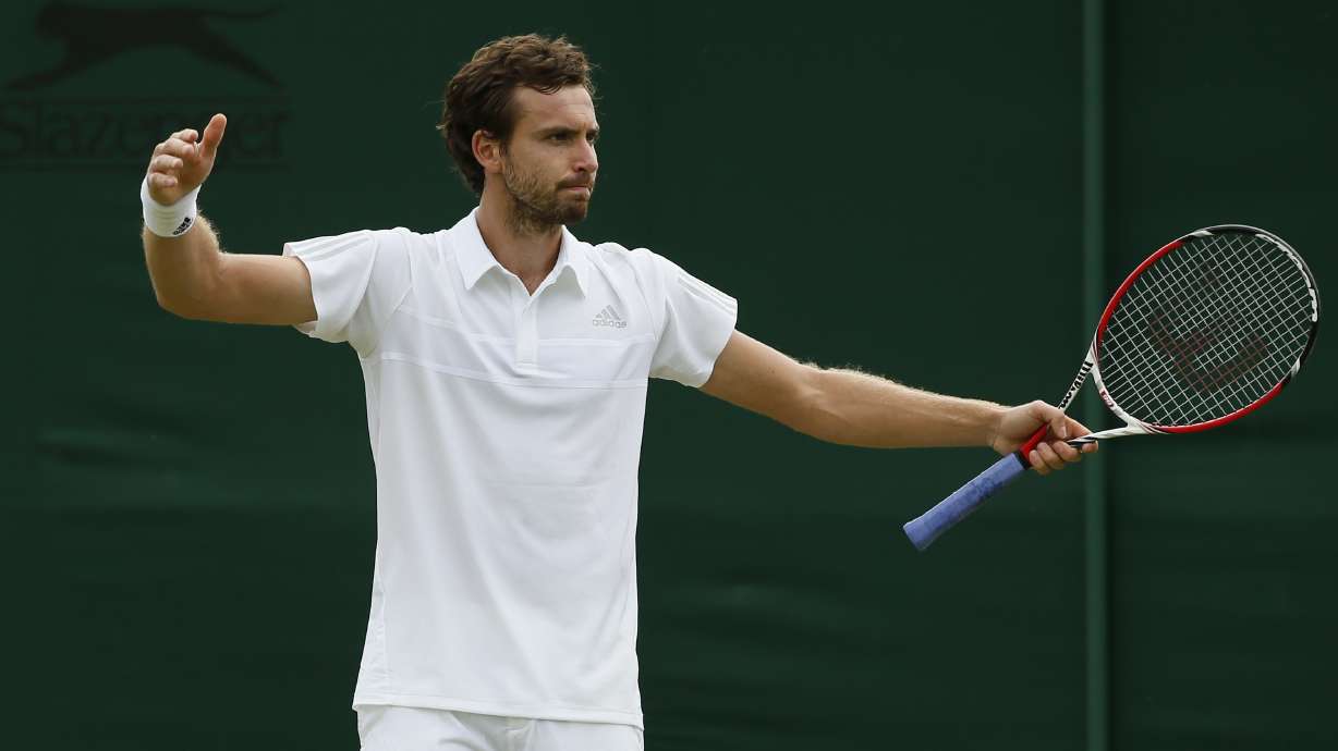 5 things at Wimbledon: Hingis' return; Venus plays