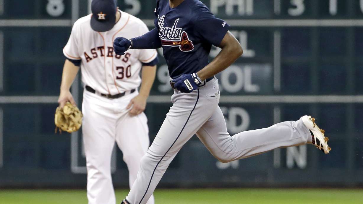 Uptons tie record for HRs by teammate brothers