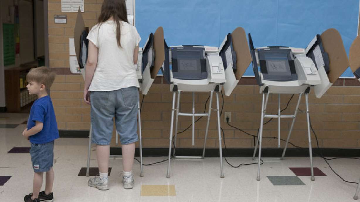 Former Rep. Brad Daw beats incumbent Rep. Dana Layton in GOP primary