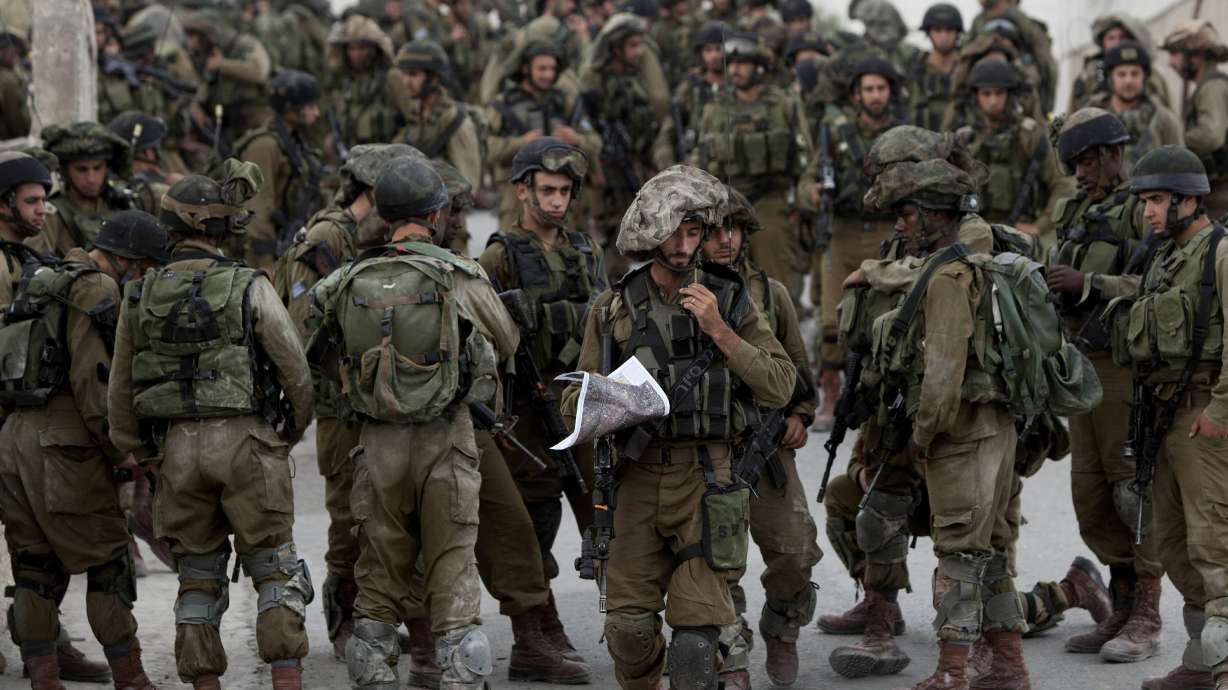 Palestinian prisoners in Israel end hunger strike