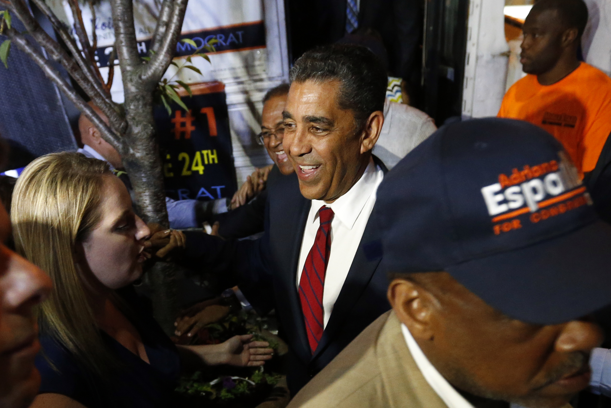 Rangel holds off challenge to win primary in NY