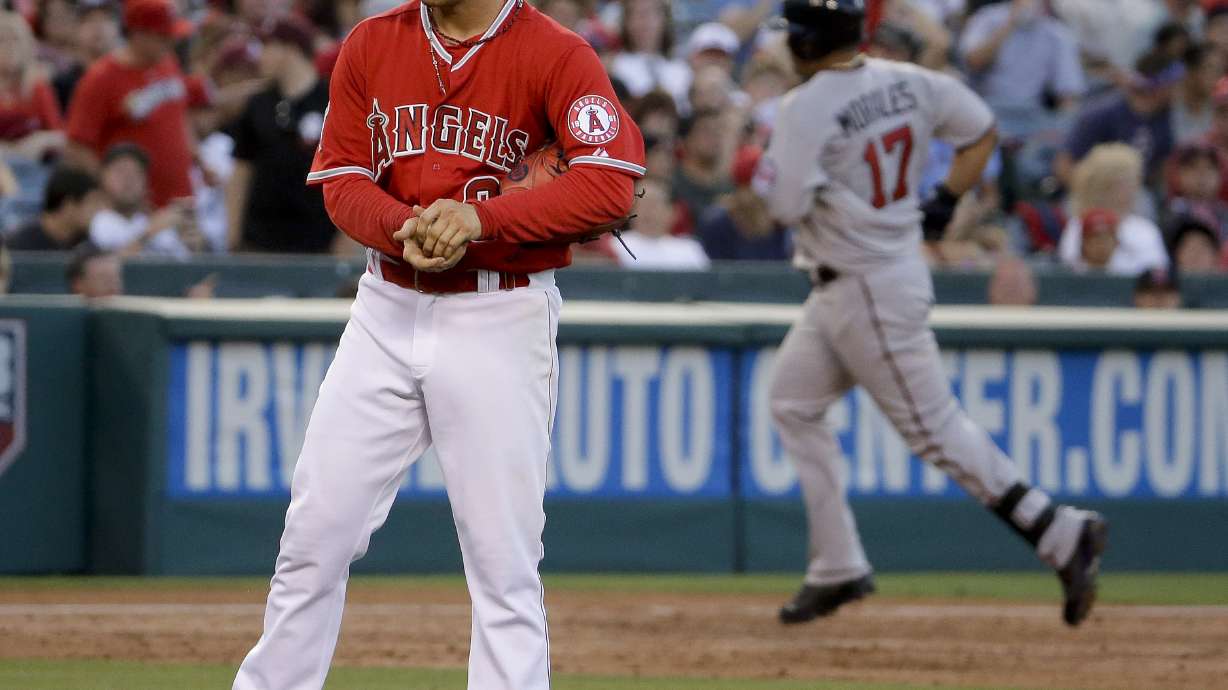 Gibson gives up 5 1st-inning runs in Twins' loss