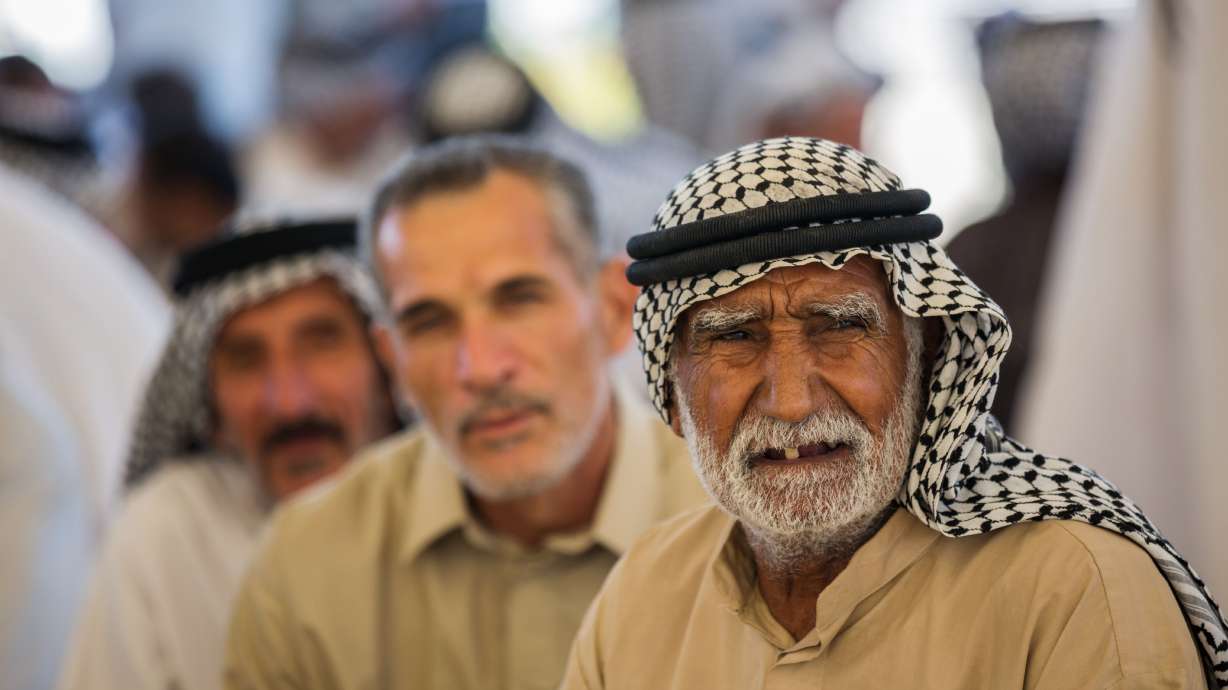 Kerry issues warning after Syria bombs Iraq