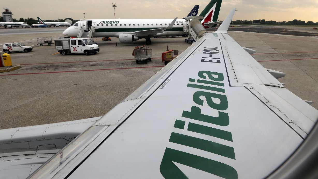Etihad agrees in principle to buy Alitalia stake