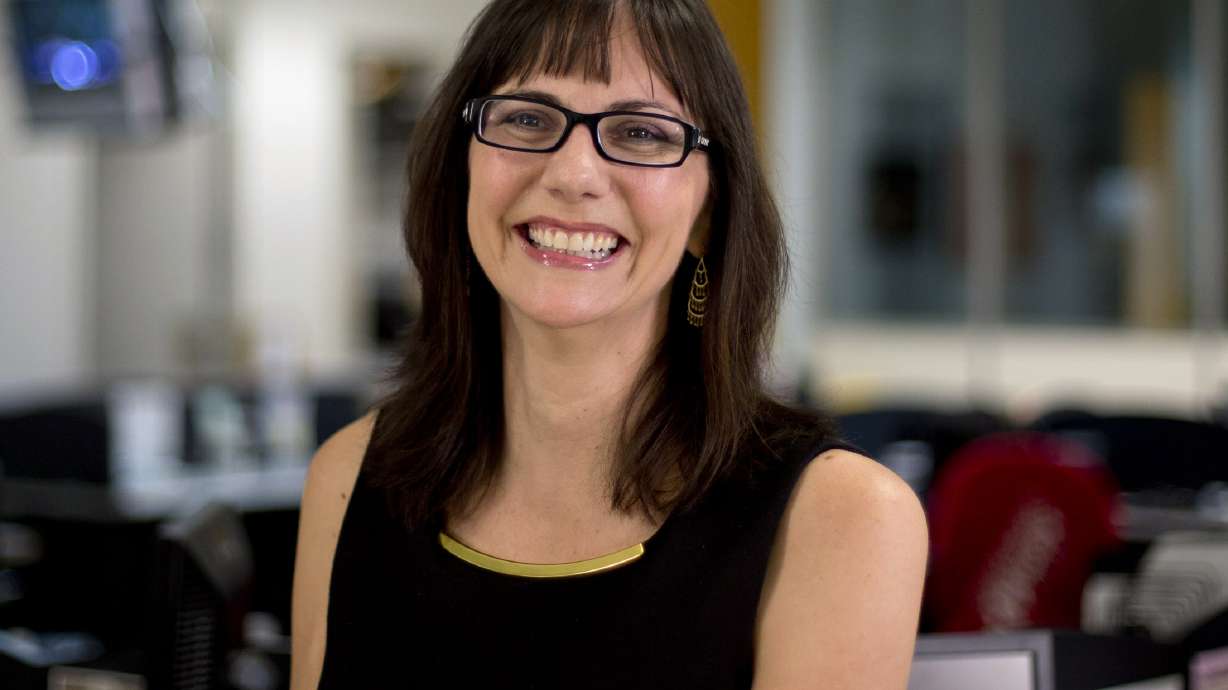 Lisa Gibbs is appointed AP business editor