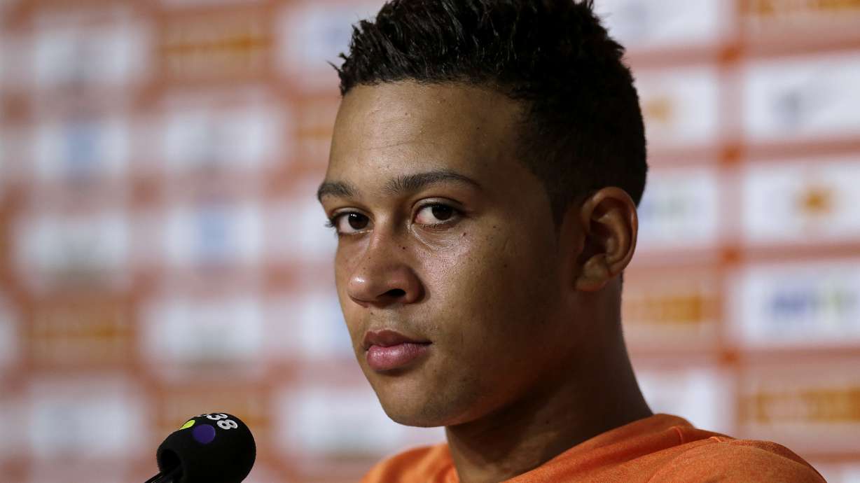 Depay happy with super sub World Cup role