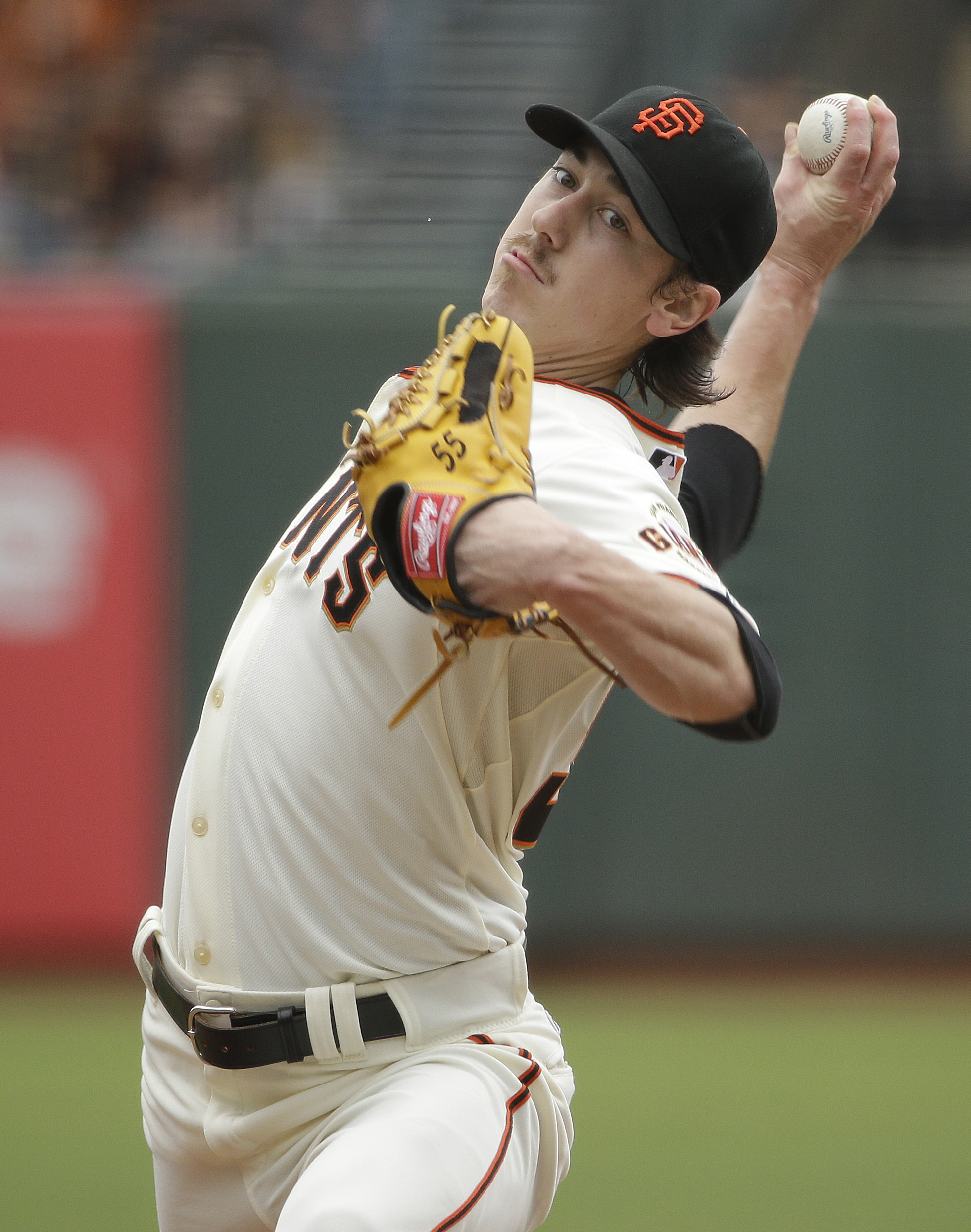 Tim Lincecum has no-hitter through 6 innings