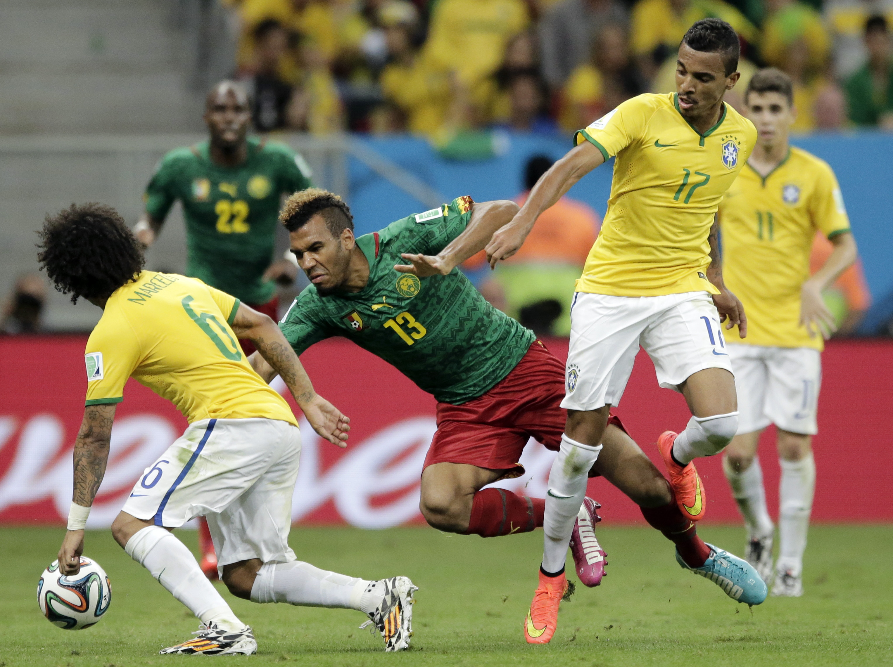 Luiz Gustavo in charge of the hard work for Brazil