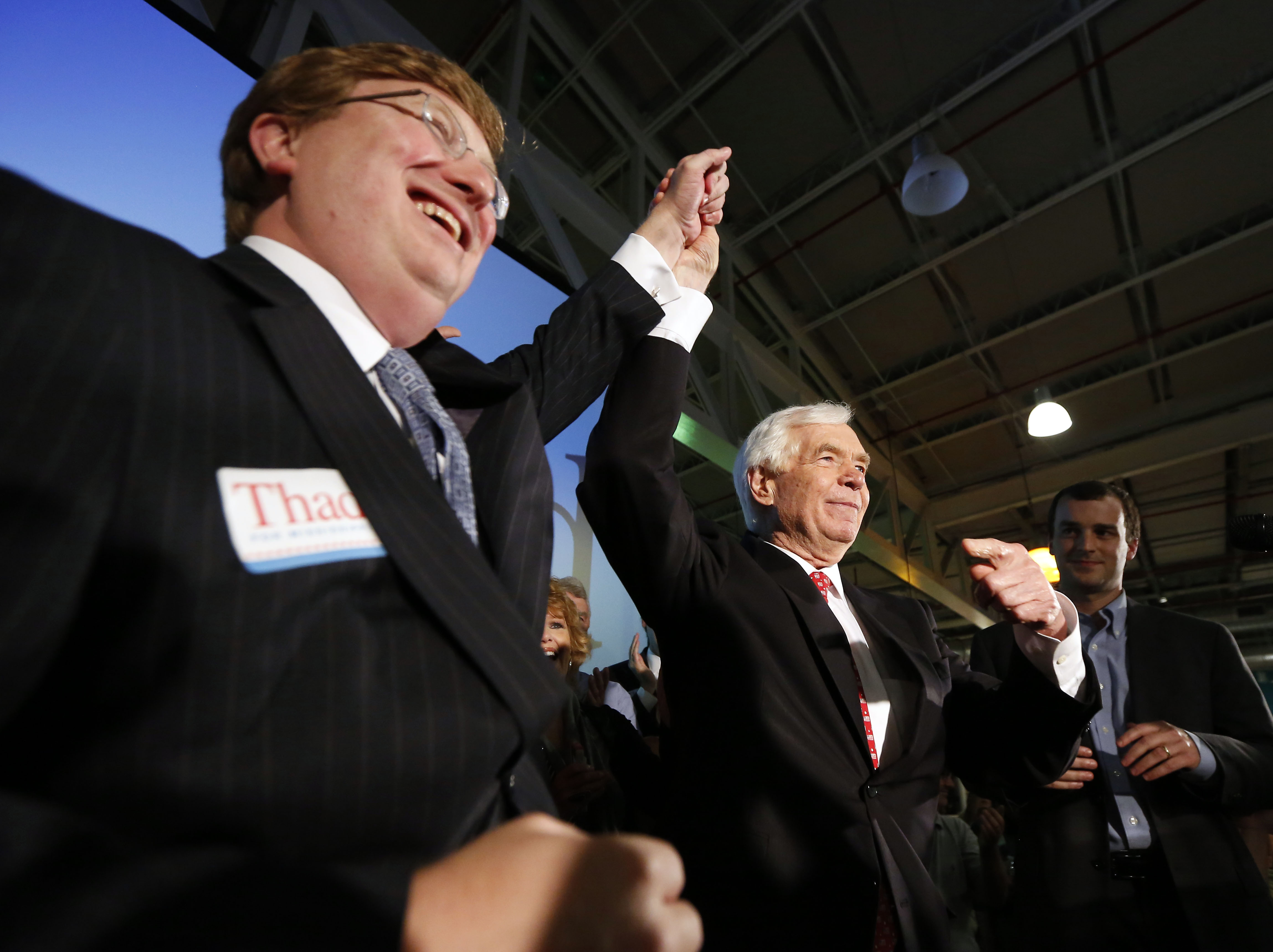 GOP establishment hails Cochran, unusual alliance