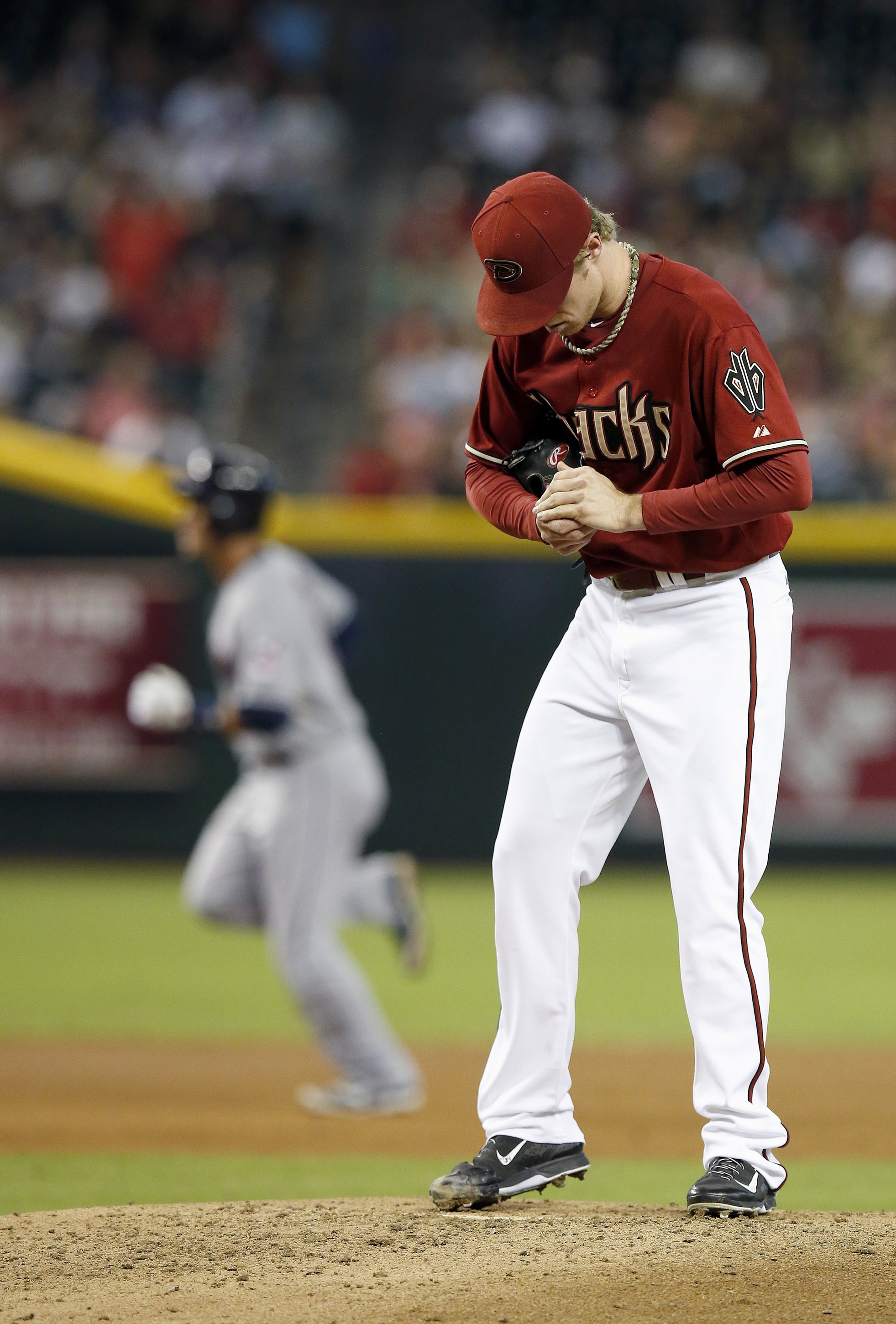 Diamondbacks lose to Indians 6-1