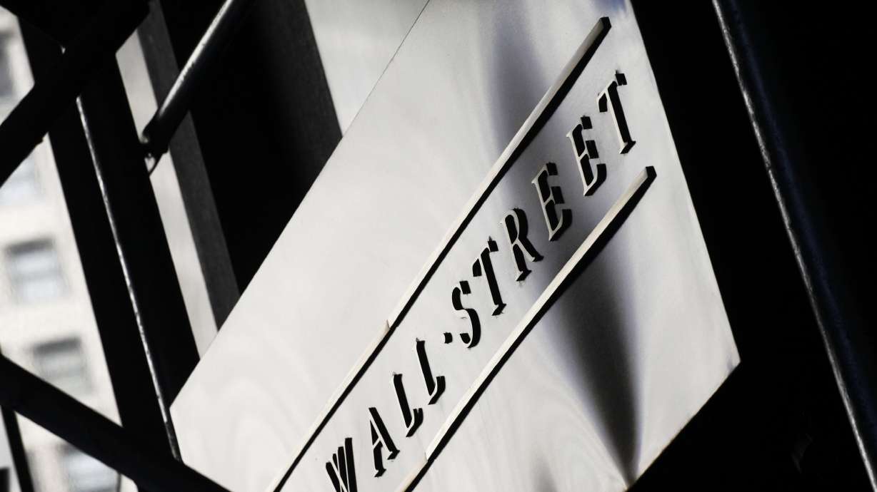 Stocks open lower on Wall Street, led by banks