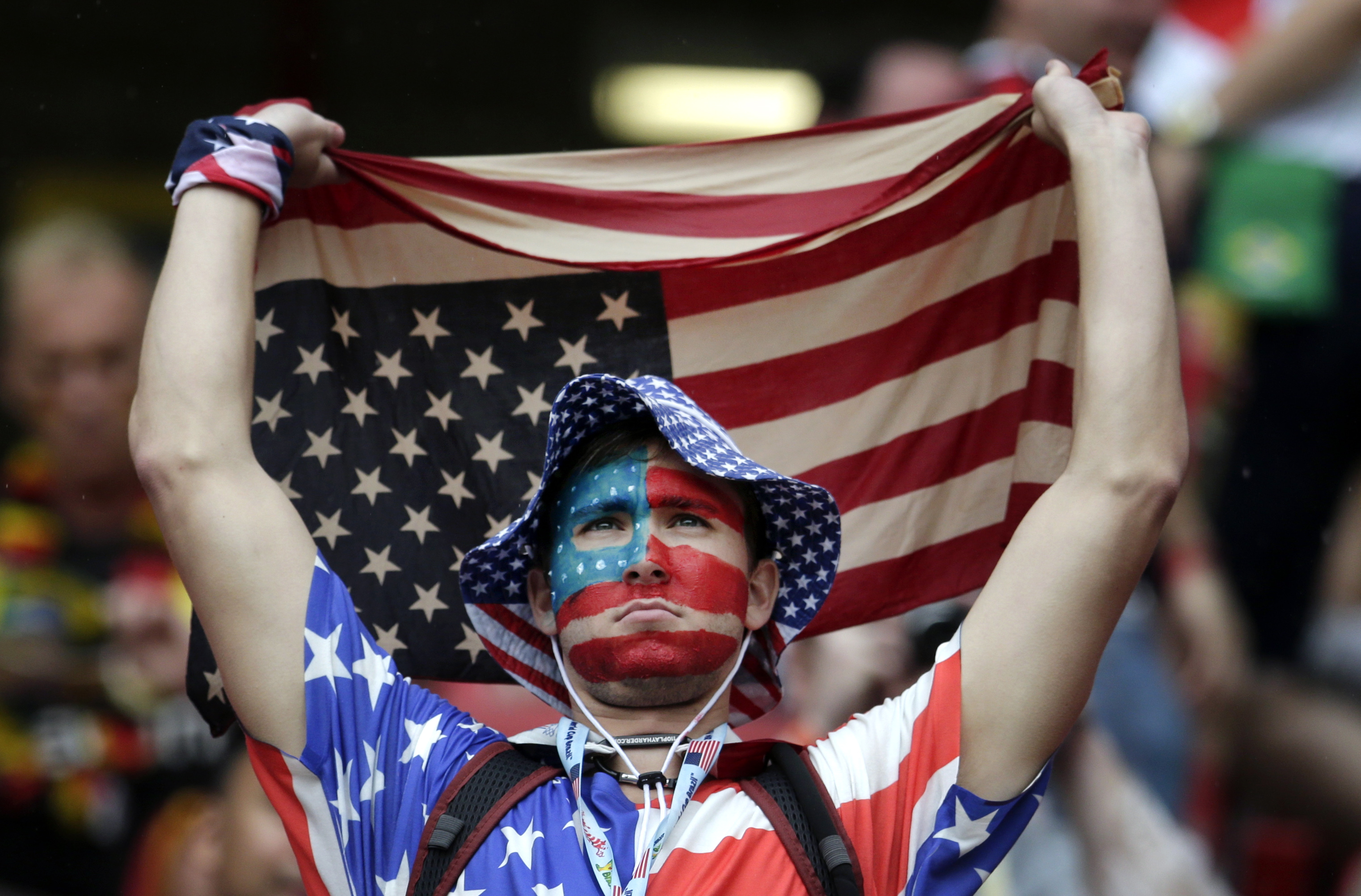 Klinsmann, Loew nurse US, Germany to KO stage