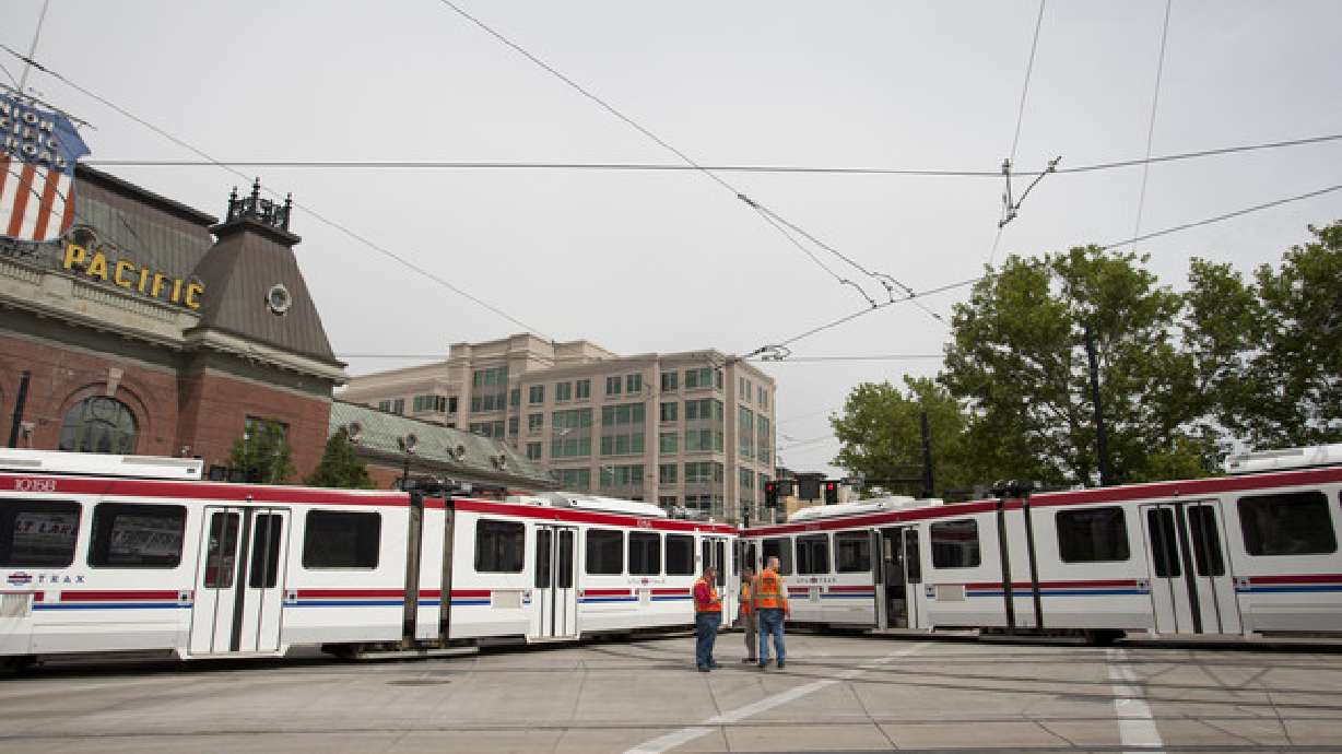 TRAX train derails in downtown SLC