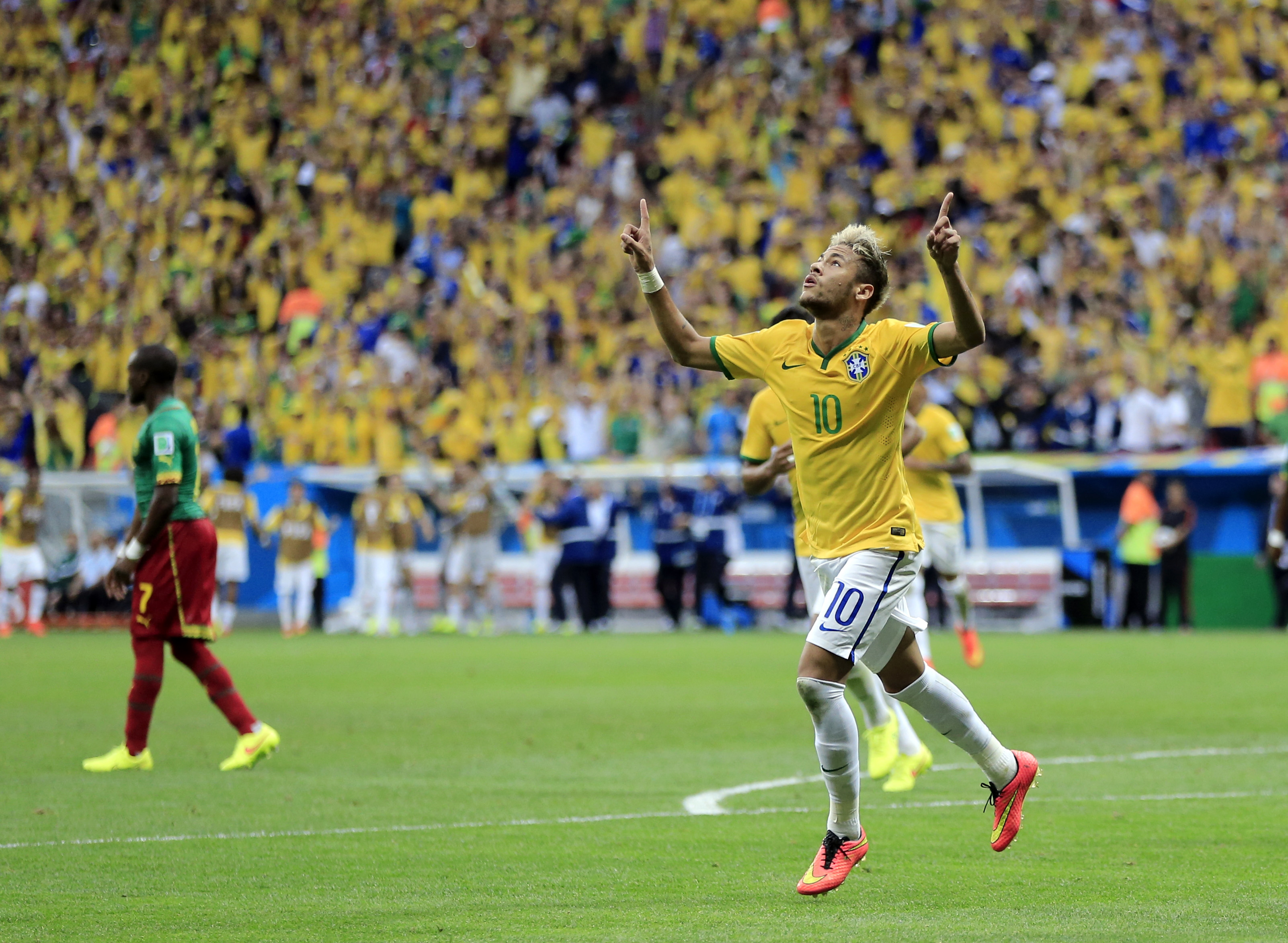 Ronaldo: Suarez bite blight on wonderful World Cup