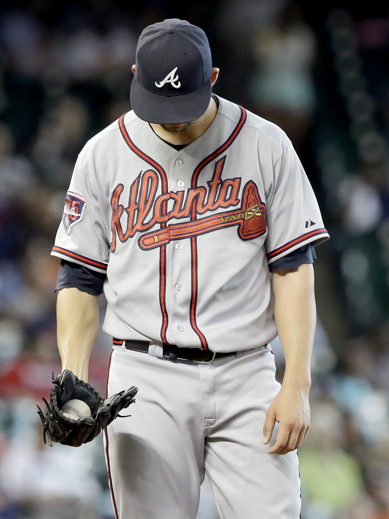 Astros avoid sweep with 6-1 win over Braves