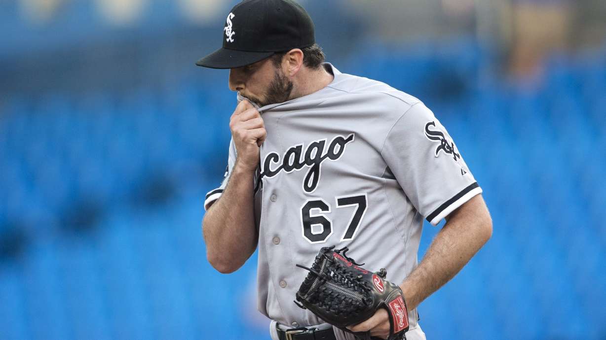 Lind leads way as Blue Jays beat White Sox 7-0