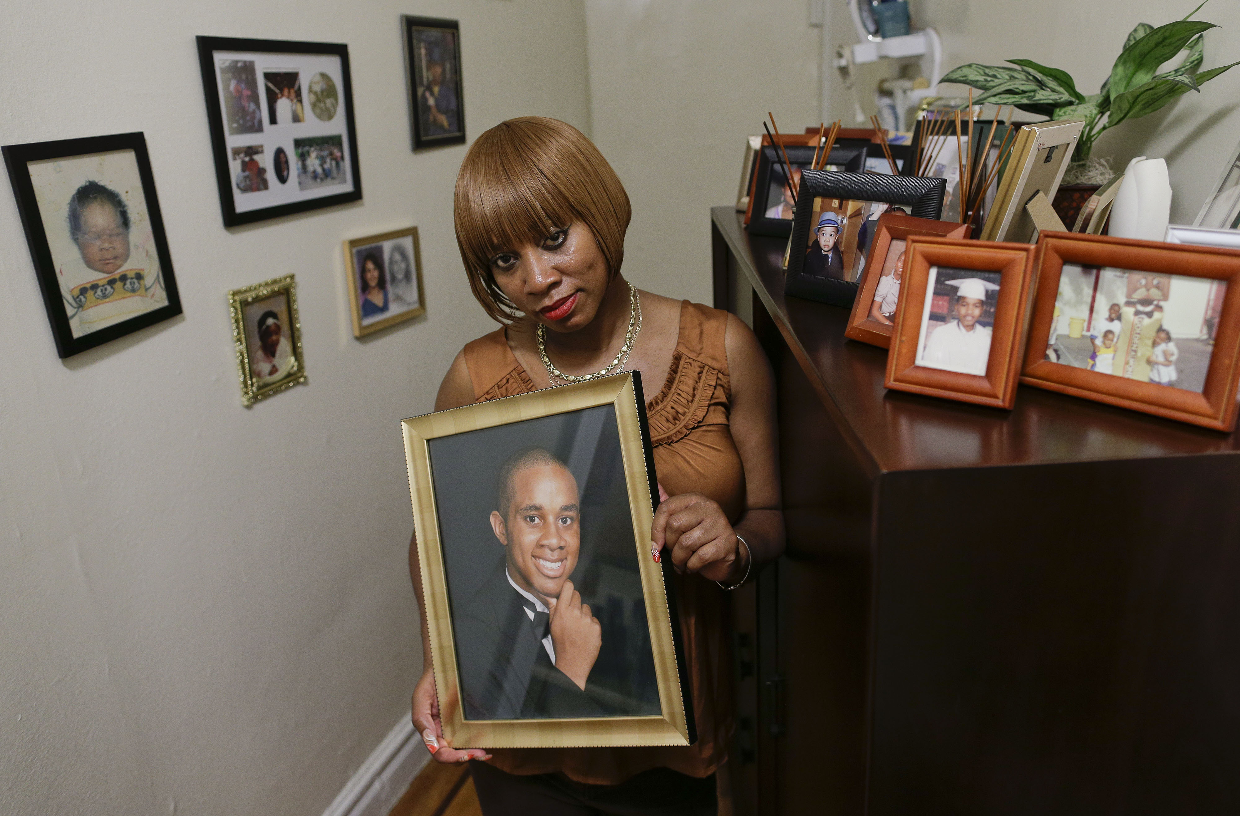 AP IMPACT: NYC jails neglected suicide precautions