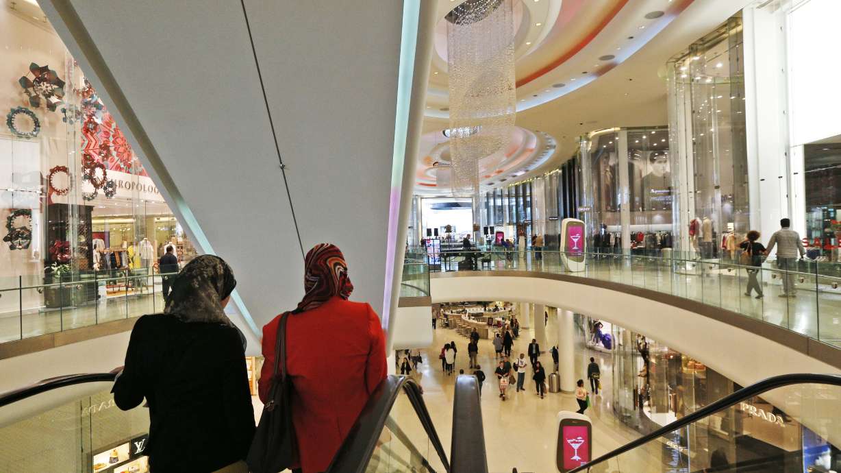 Ramadan rush: Mega-rich shoppers descend on London