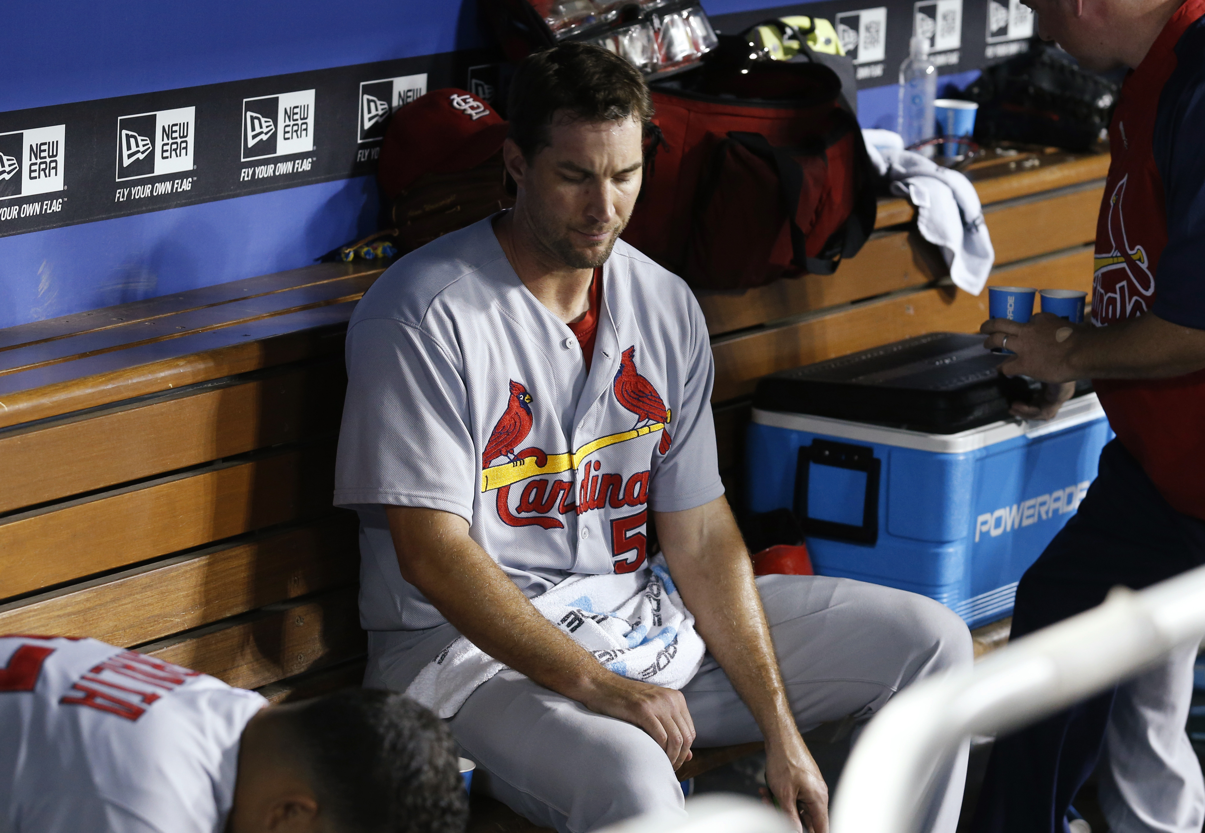 Cards lose 1-0 to Dodgers despite Wainwright's gem