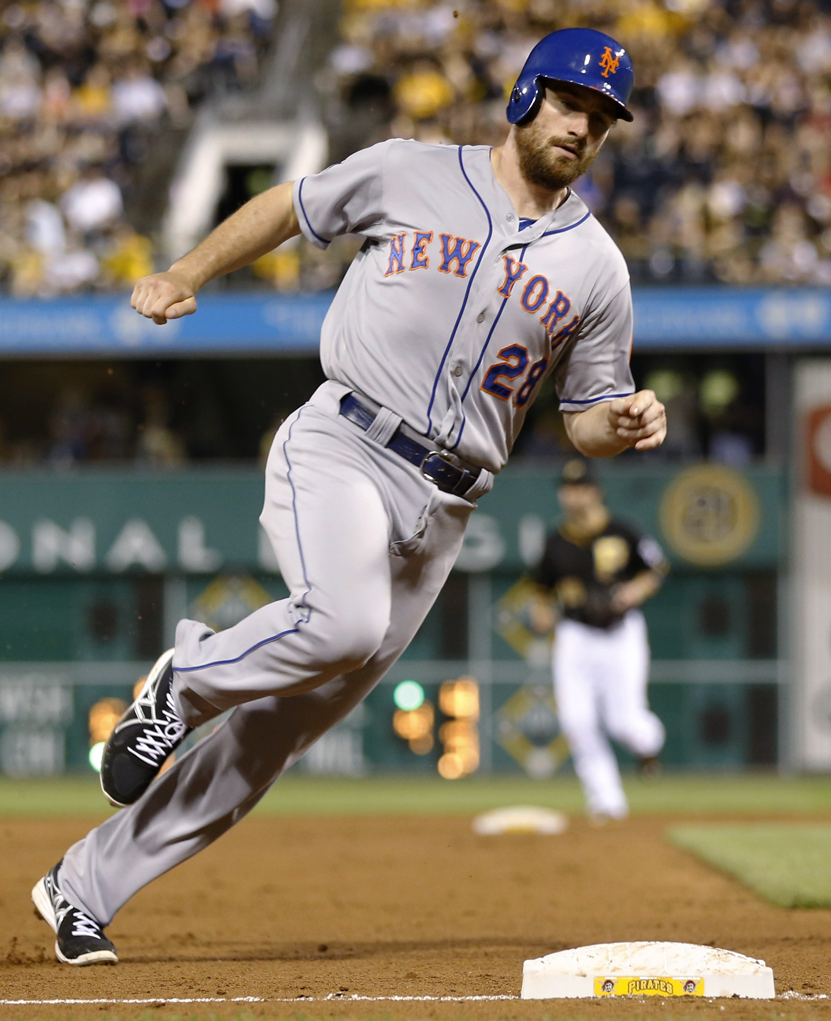 Mets 3B David Wright scratched with sore shoulder