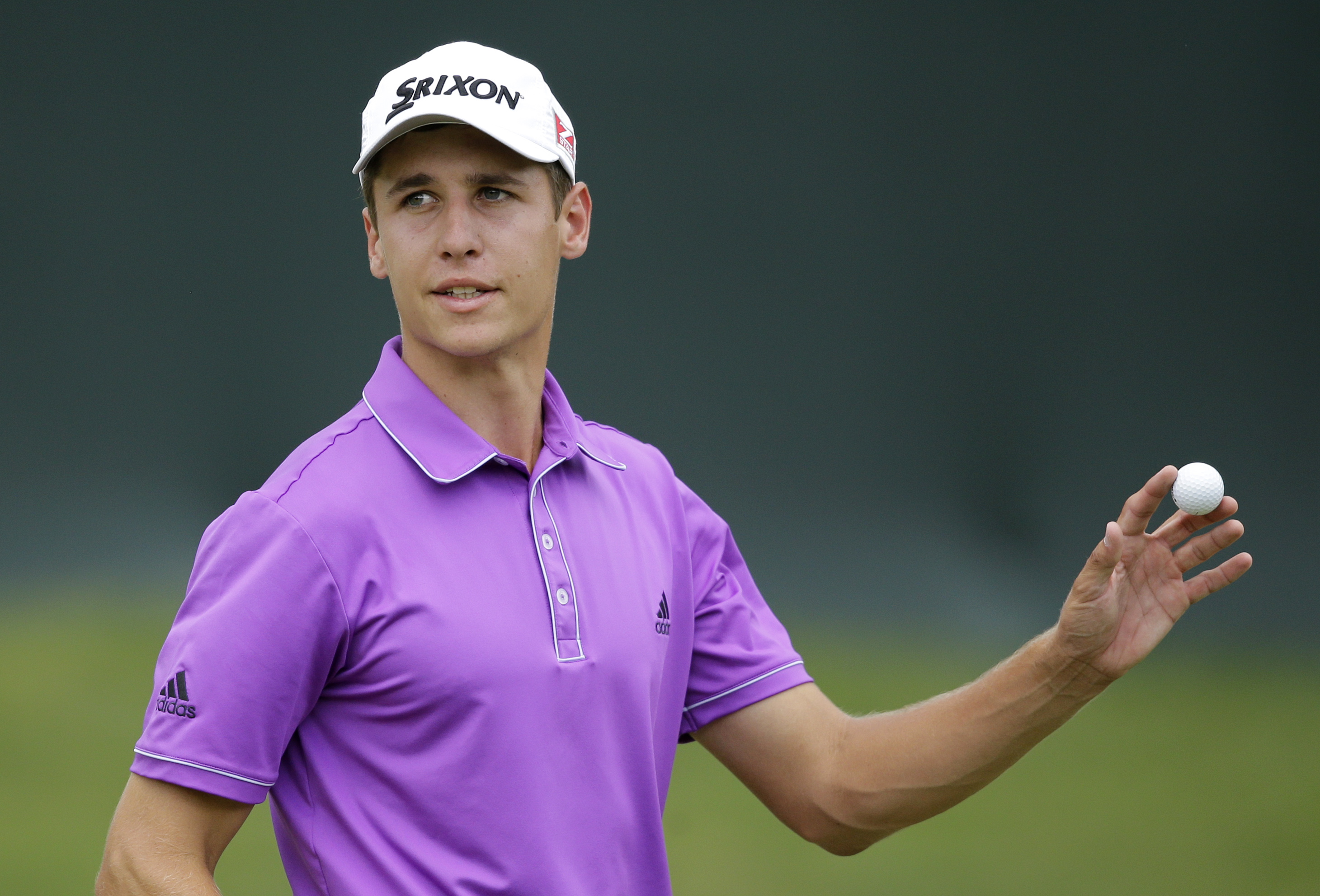 Who's that Aussie? Newbie Goss tied for lead