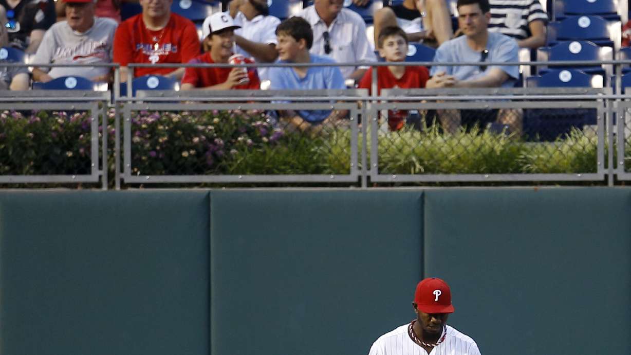 Struggling Brown sits second straight day