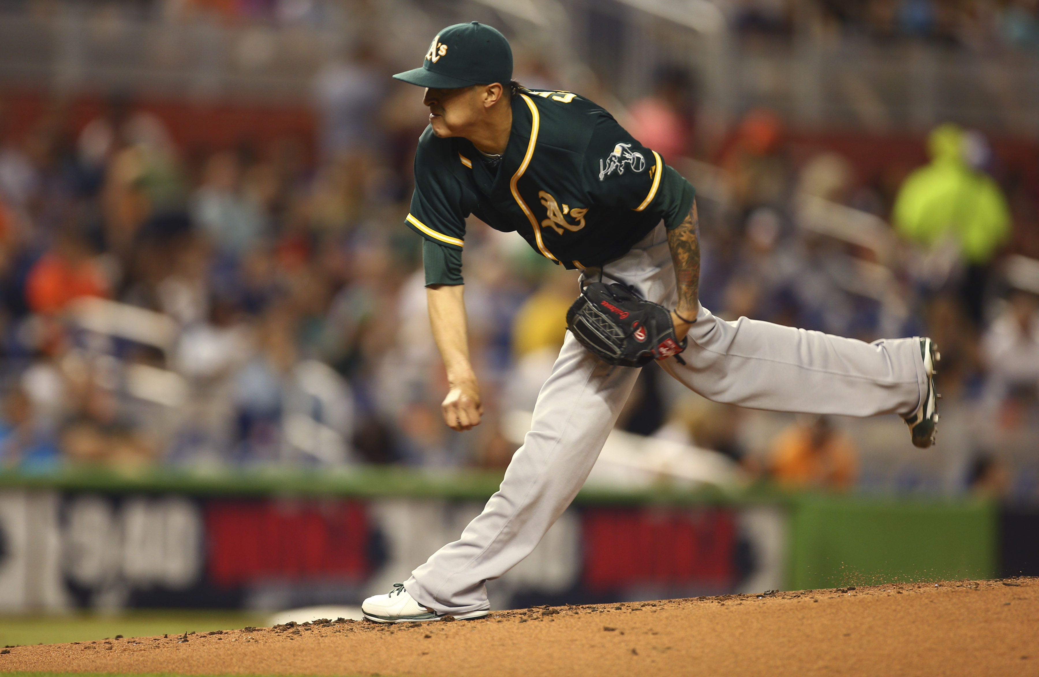 A's score 4 in 9th to beat Marlins 9-5