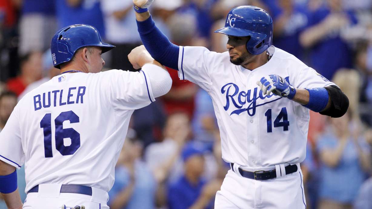 Infante's slam sends Royals to 8-6 win over Angels