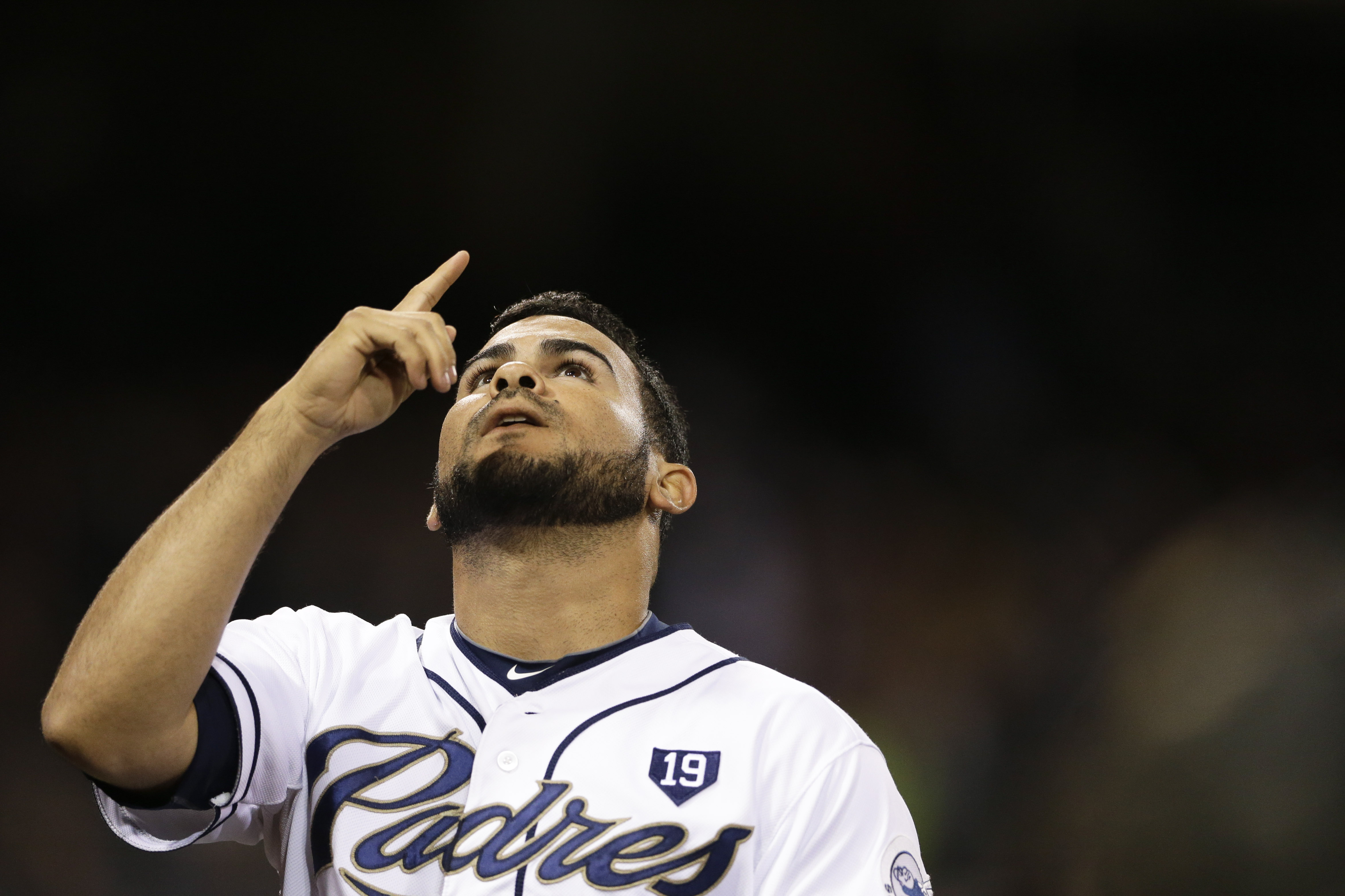 Padres struggle with McCarthy, lose 2-1 to D-Backs