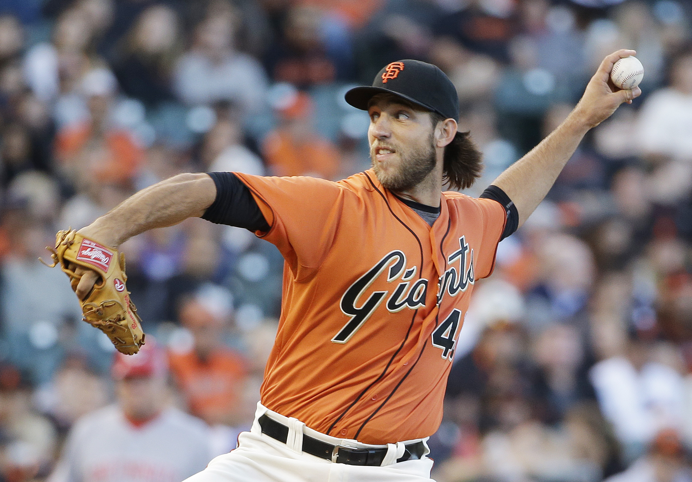 Bumgarner has one bad inning in loss to Reds