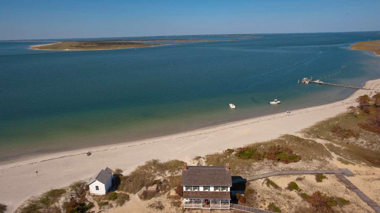 Feds decide against dredged sand on NC island