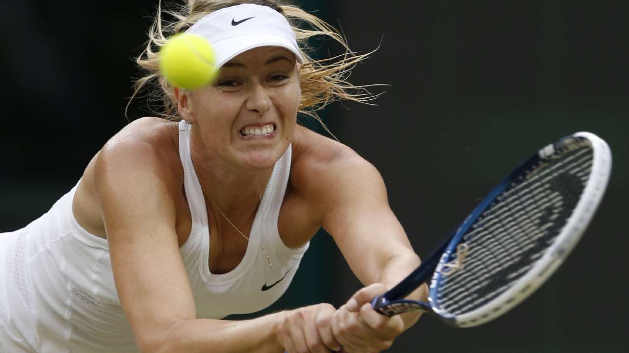 Sharapova advances to Wimbledon's 4th round