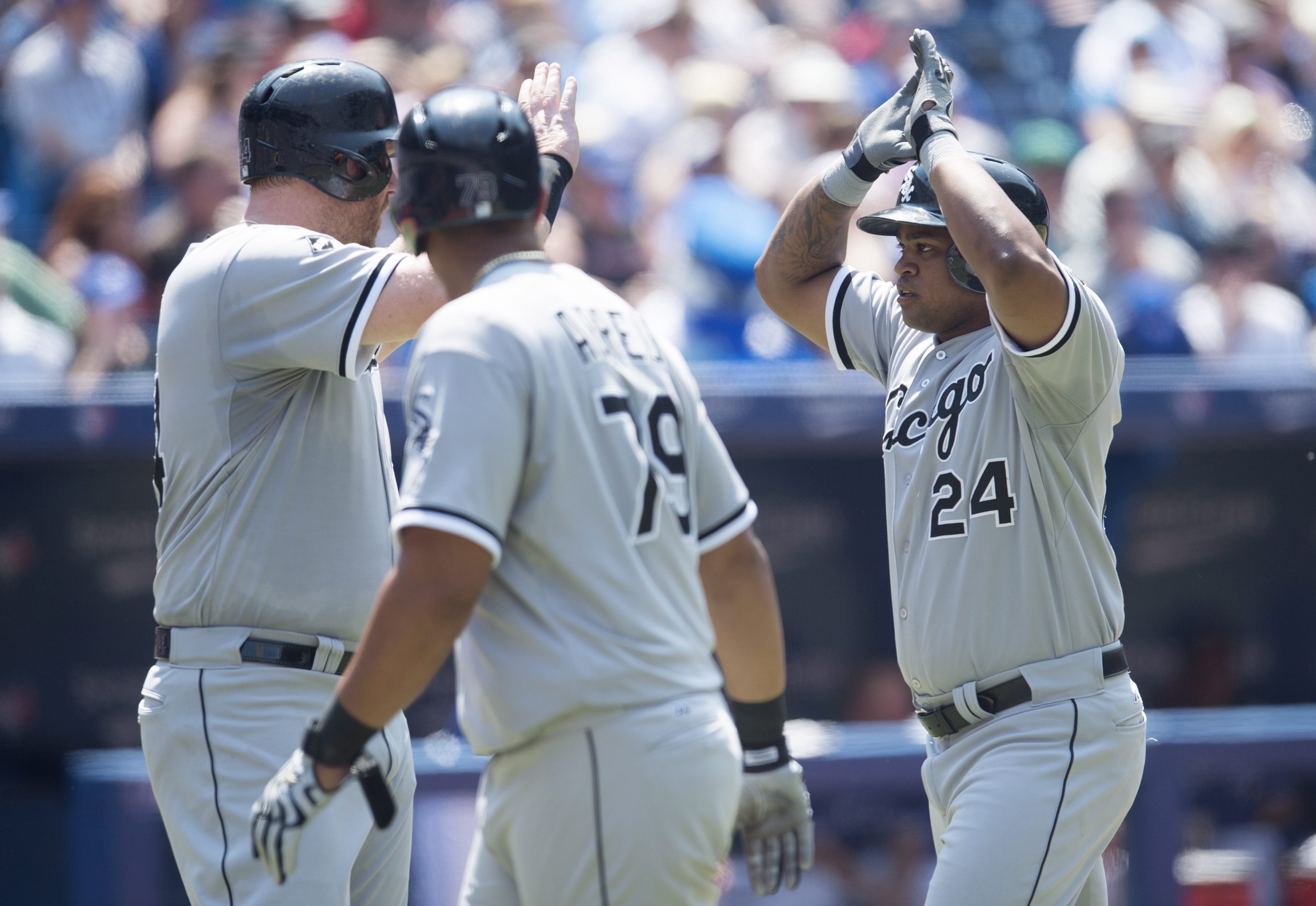 Viciedo homers, White Sox beat Blue Jays 4-3