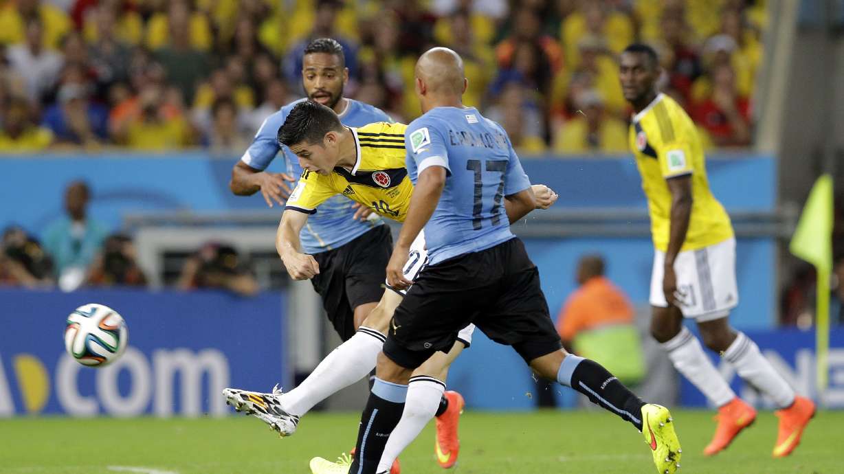 Colombia beats Uruguay 2-0 at World Cup