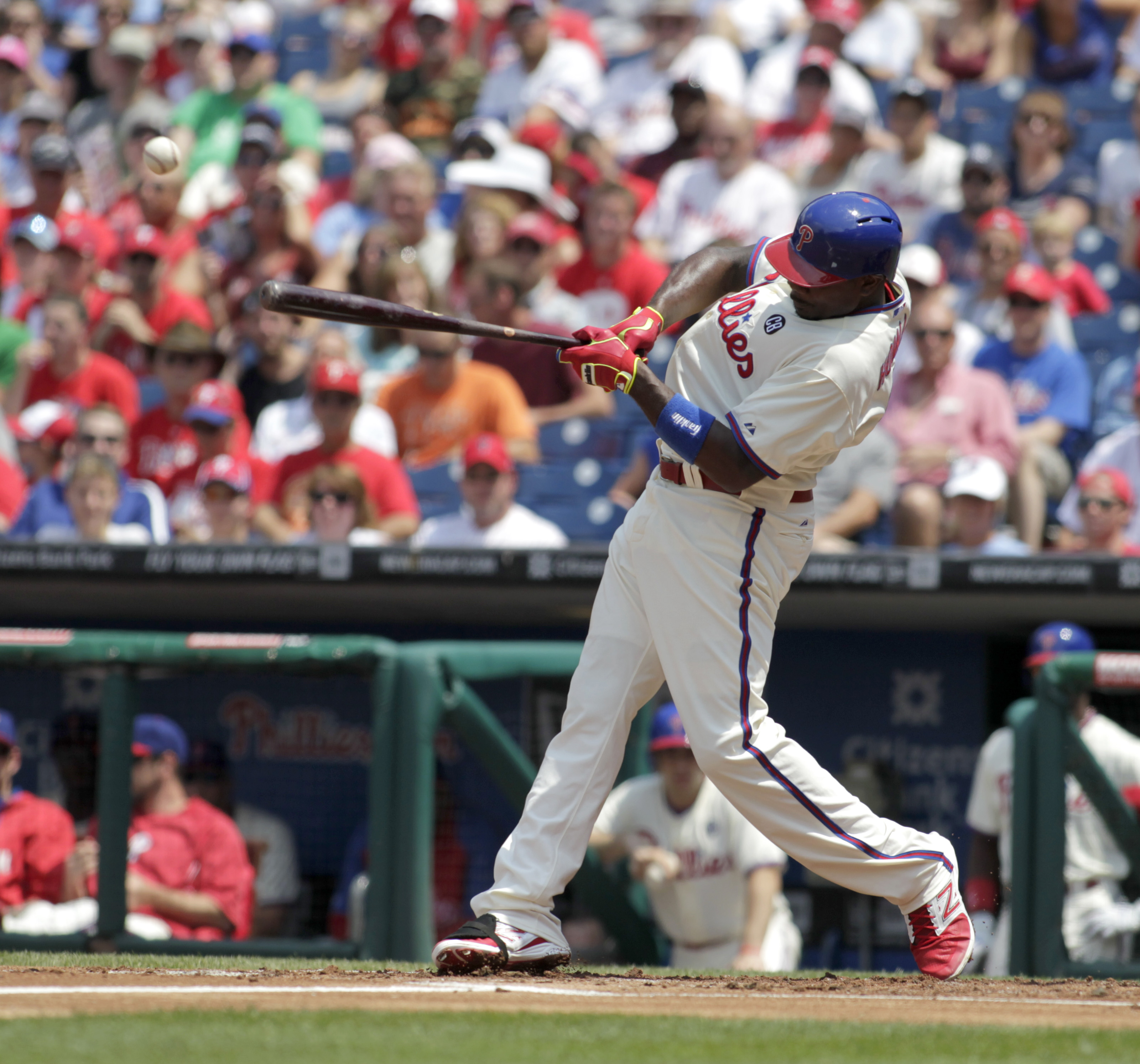 Errors cost Phillies in 10-3 loss to Braves